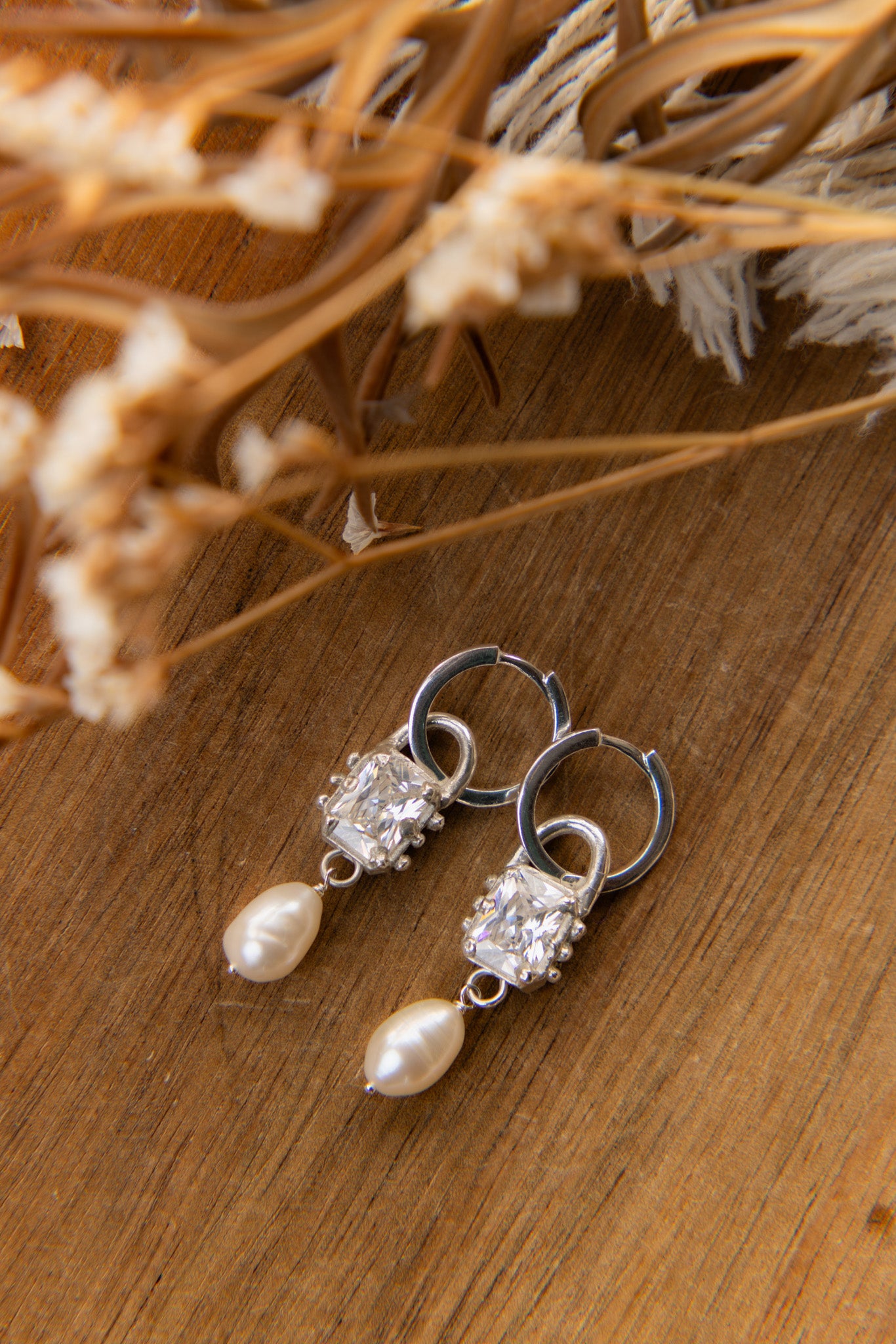 Clear Earrings with Pearl