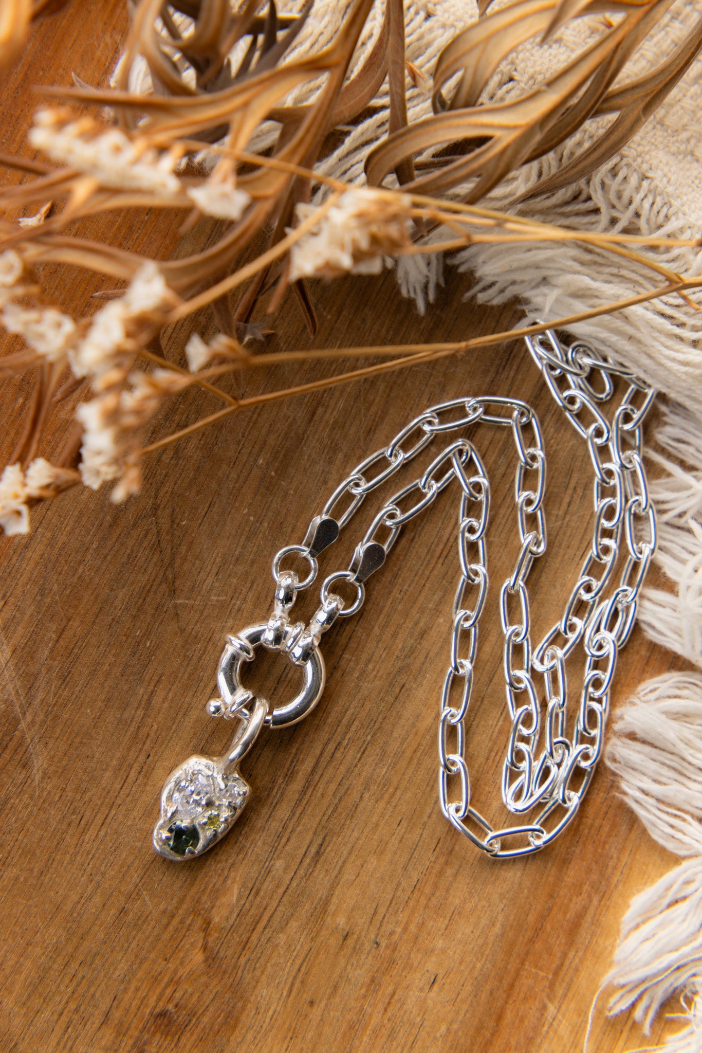 Mossgreen stone Pendant top with Chanky Chain Necklace