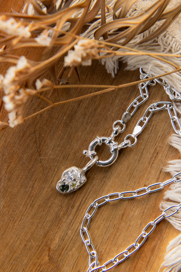Mossgreen stone Pendant top with Chanky Chain Necklace - daisy doe