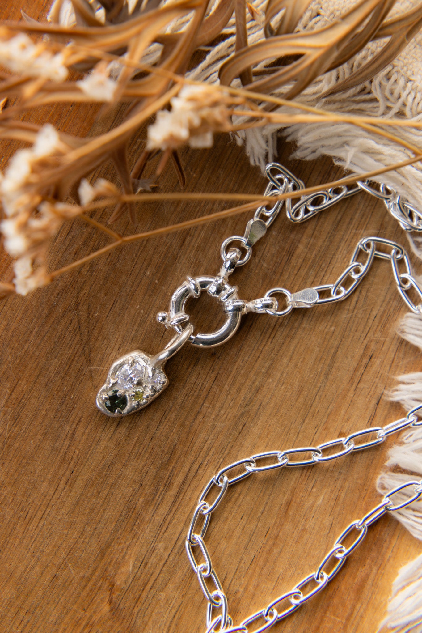 Mossgreen stone Pendant top with Chanky Chain Necklace