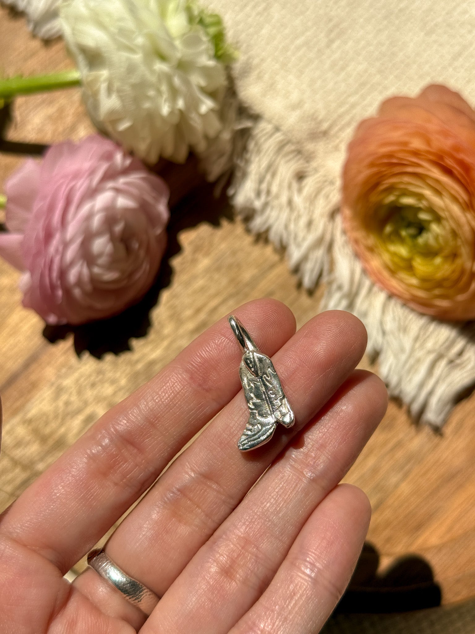 Cowboy boots Pendant top