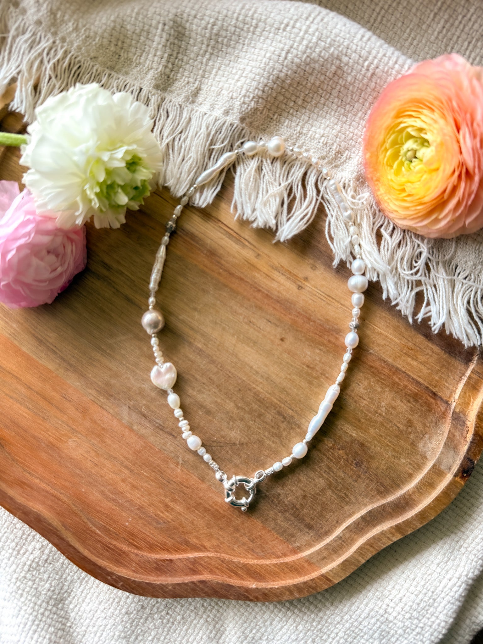 Necklace - Pearl, Clear quartz and Karen silver