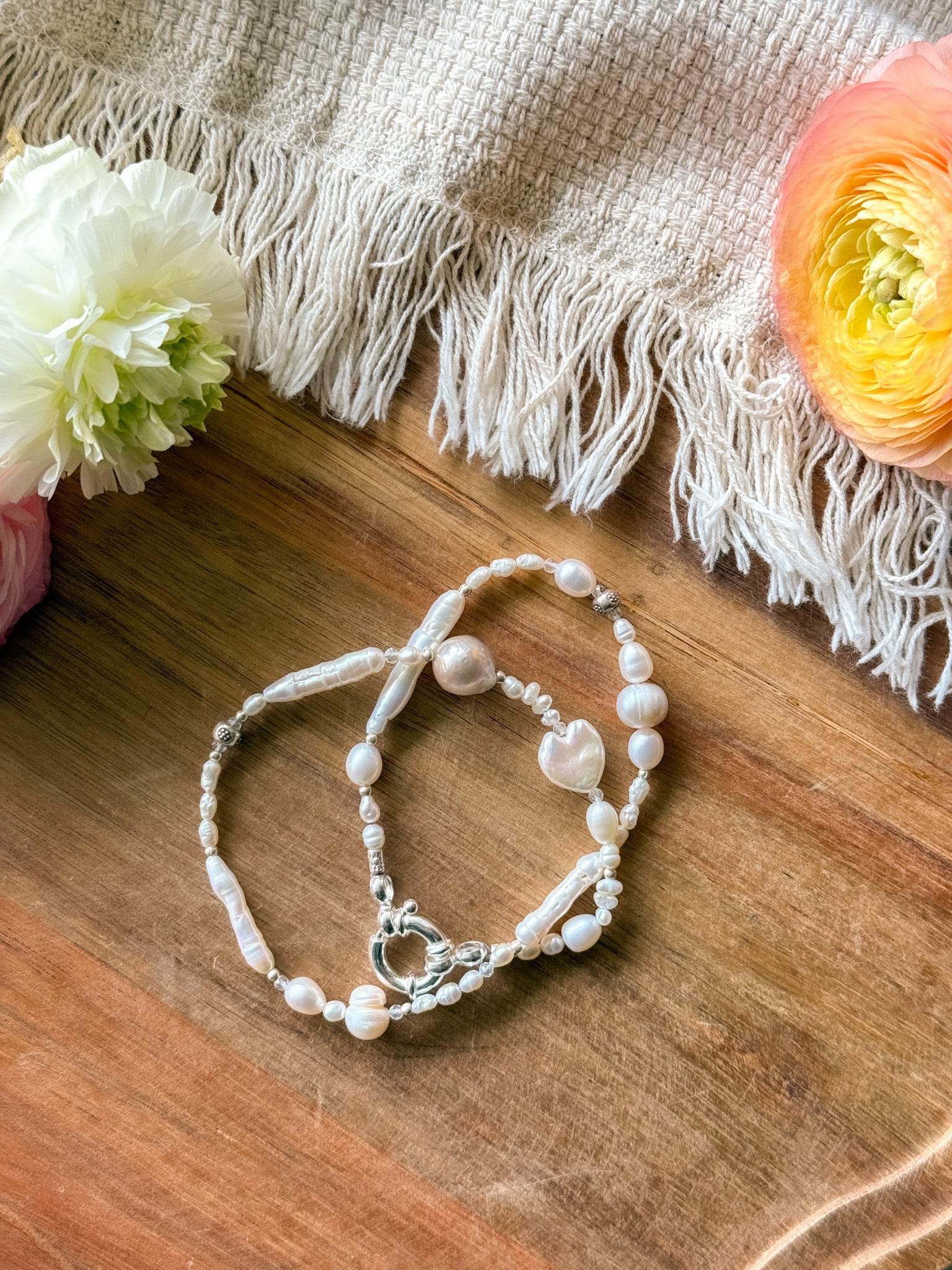 Necklace - Pearl, Clear quartz and Karen silver