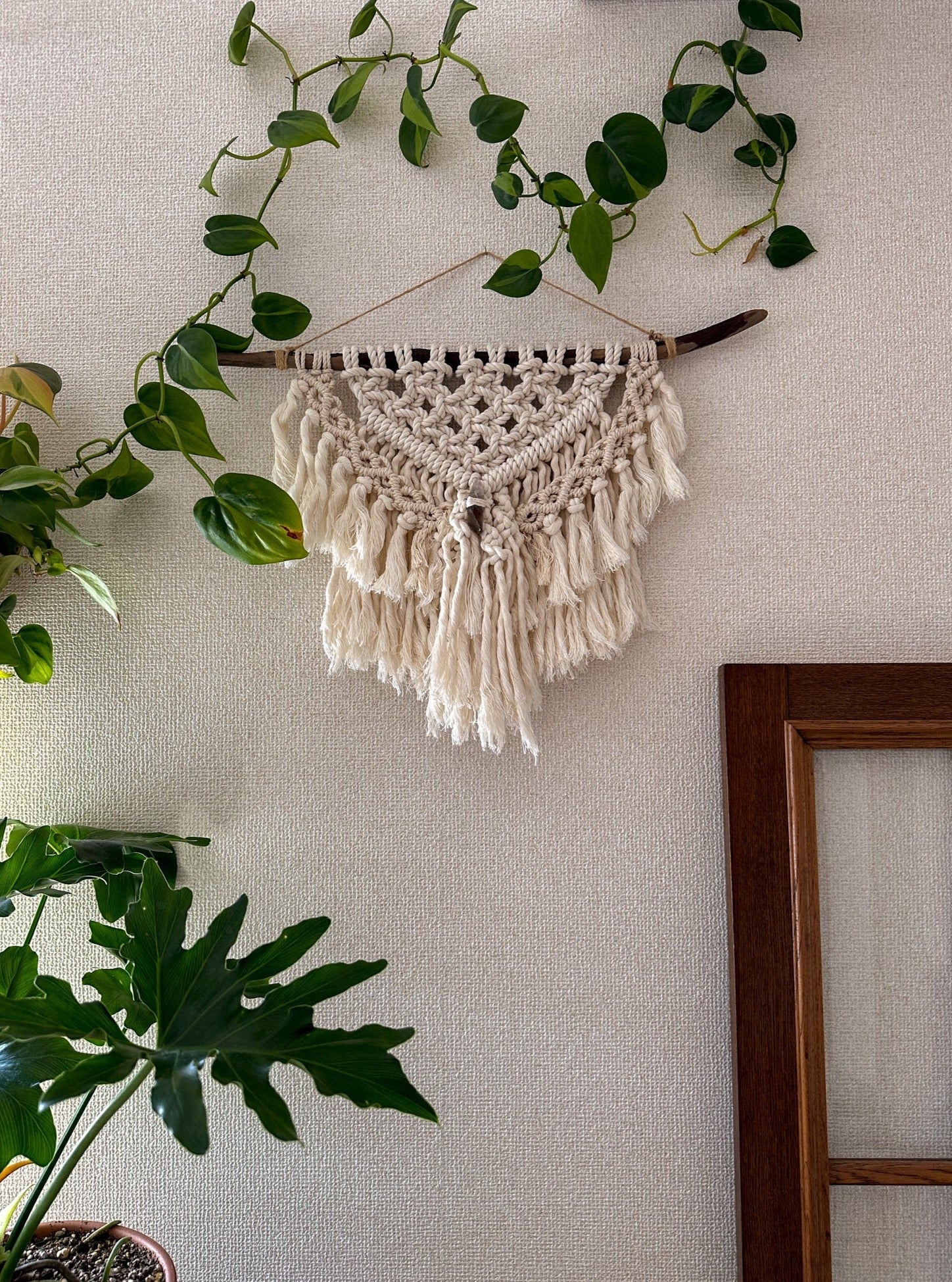 Macrame Tapestry - driftwood, Smoky Quartz