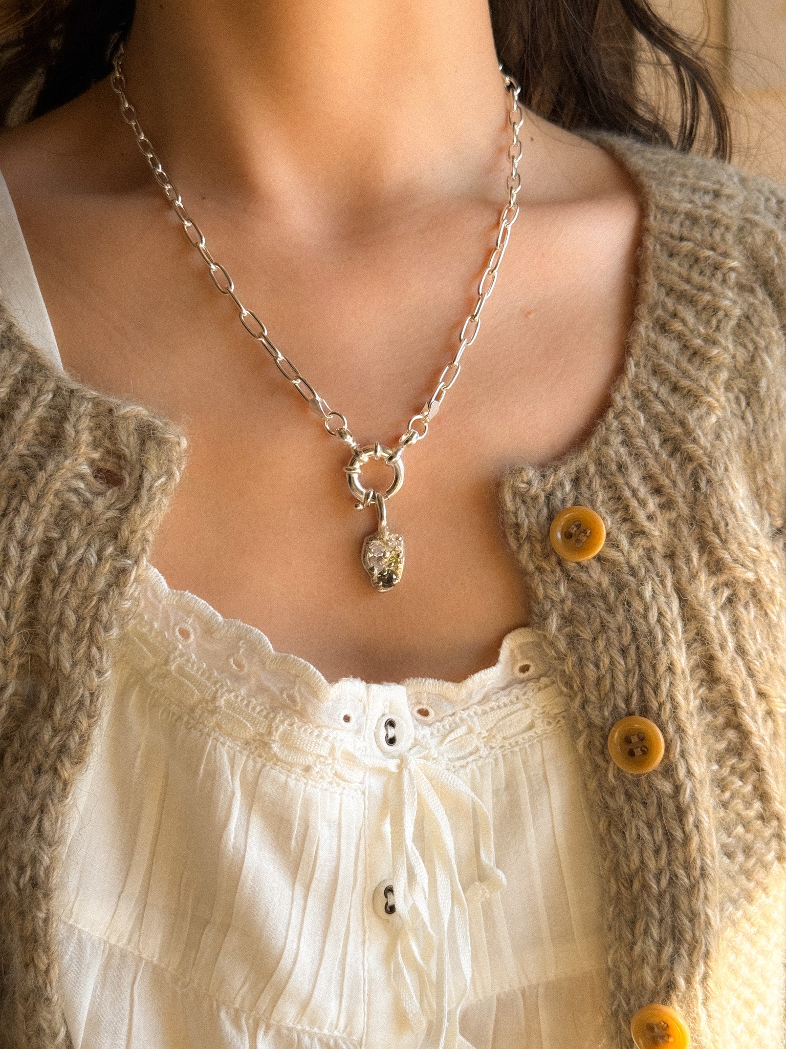 Mossgreen stone Pendant top with Chanky Chain Necklace