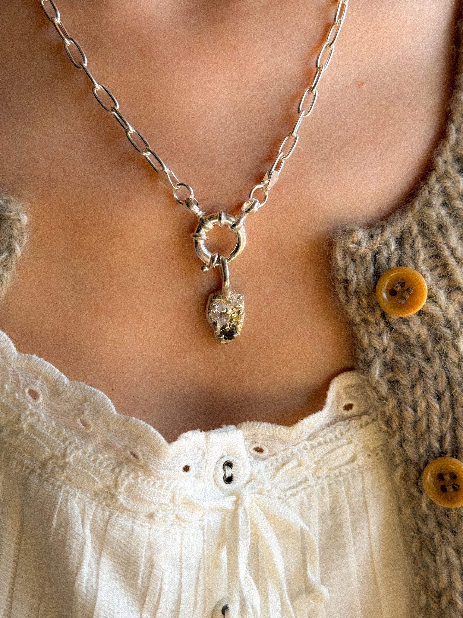 Mossgreen stone Pendant top with Chanky Chain Necklace