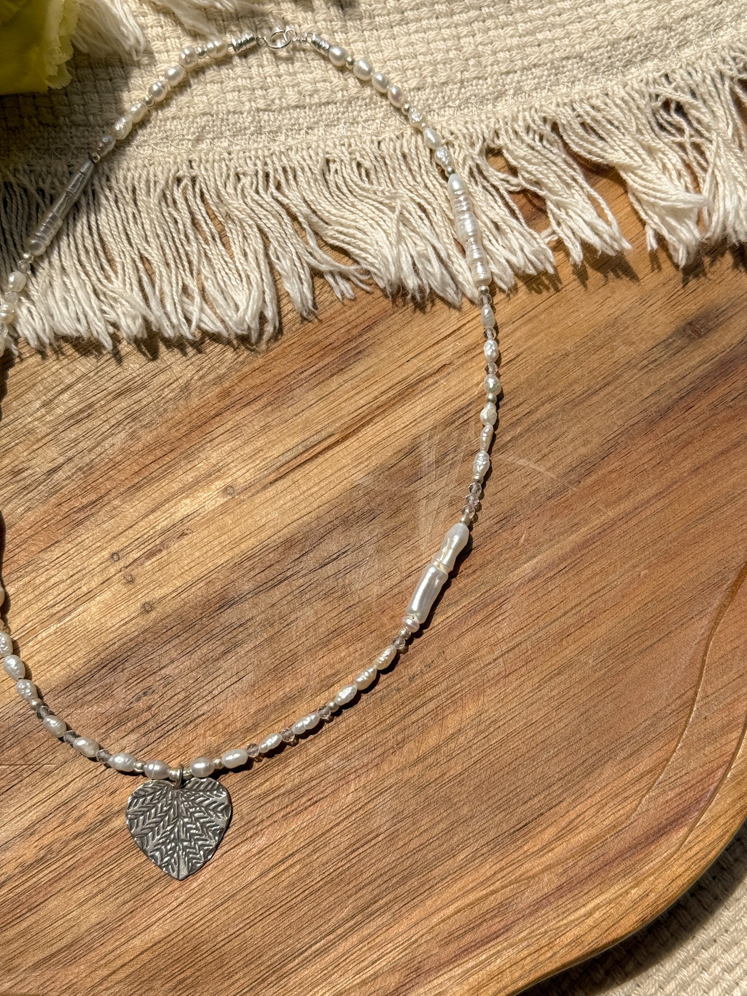 Necklace - Pearl, Clear quartz and Karen silver