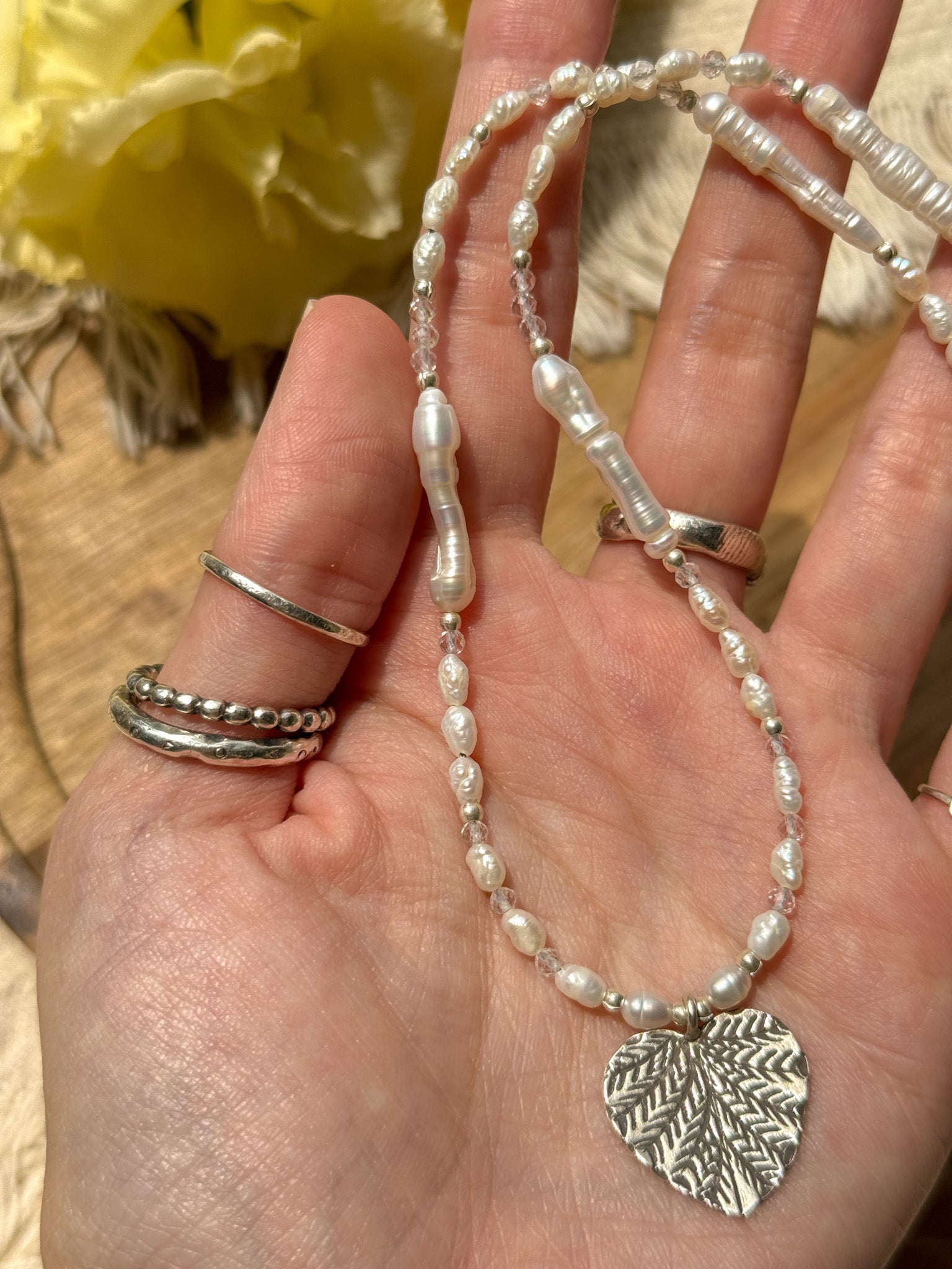 Necklace - Pearl, Clear quartz and Karen silver