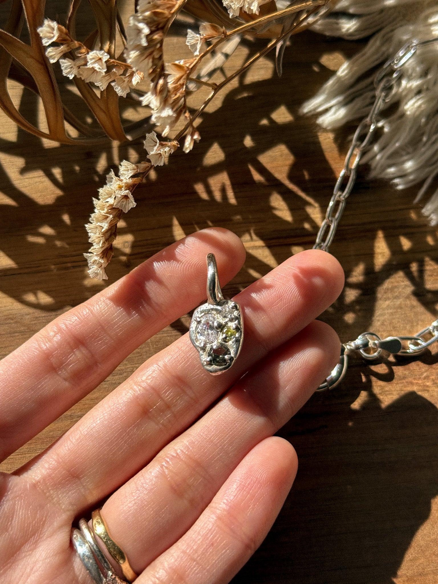 Mossgreen stone Pendant top with Chanky Chain Necklace