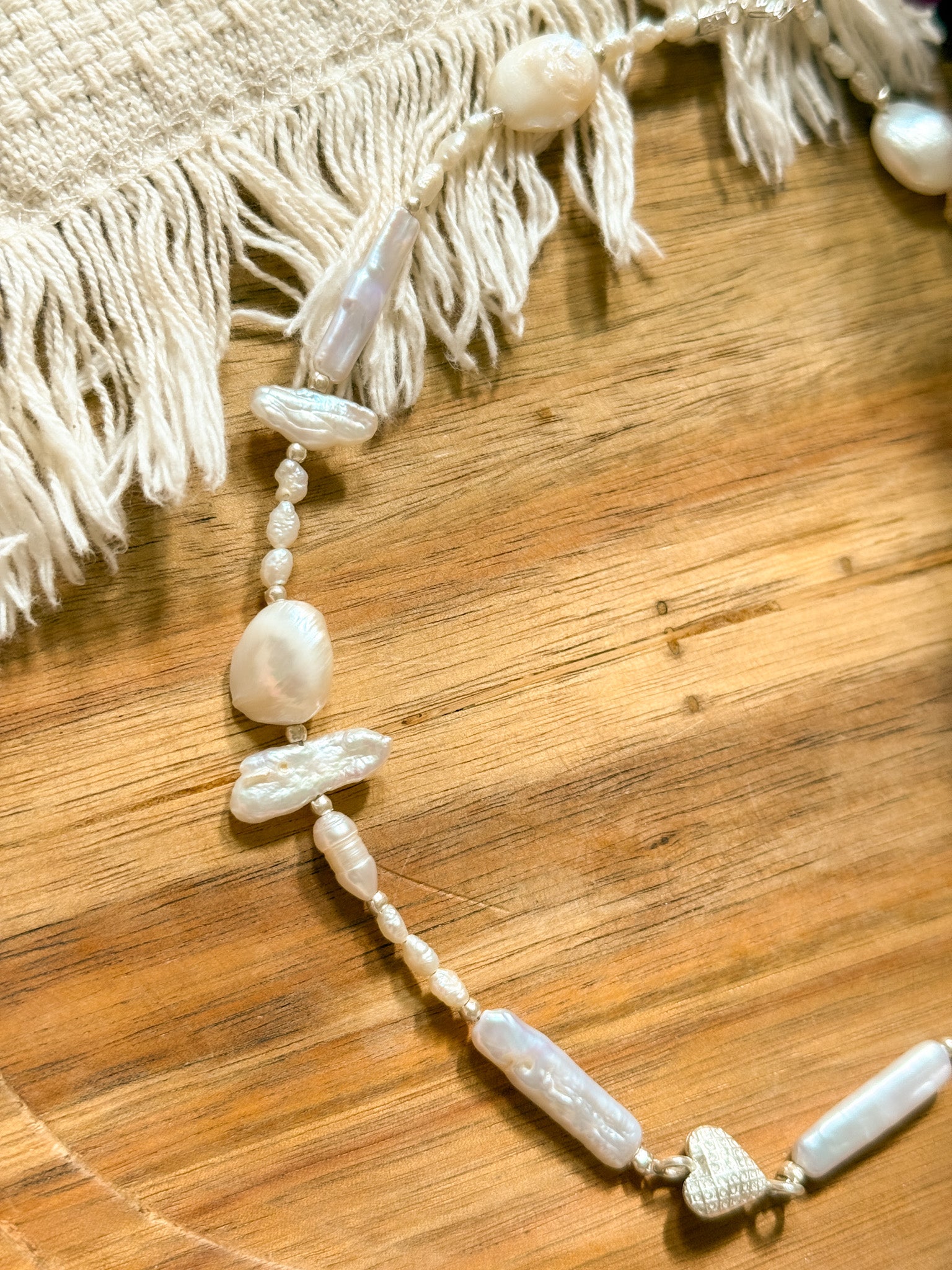 Necklace - Pearl and Karen silver