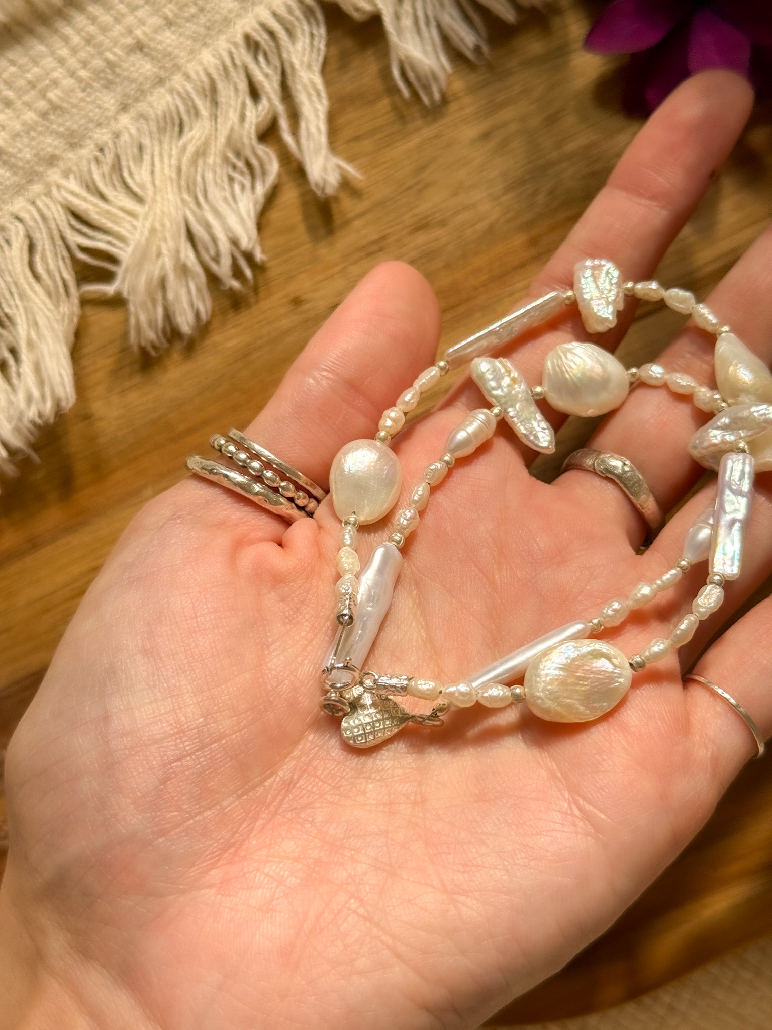 Necklace - Pearl and Karen silver