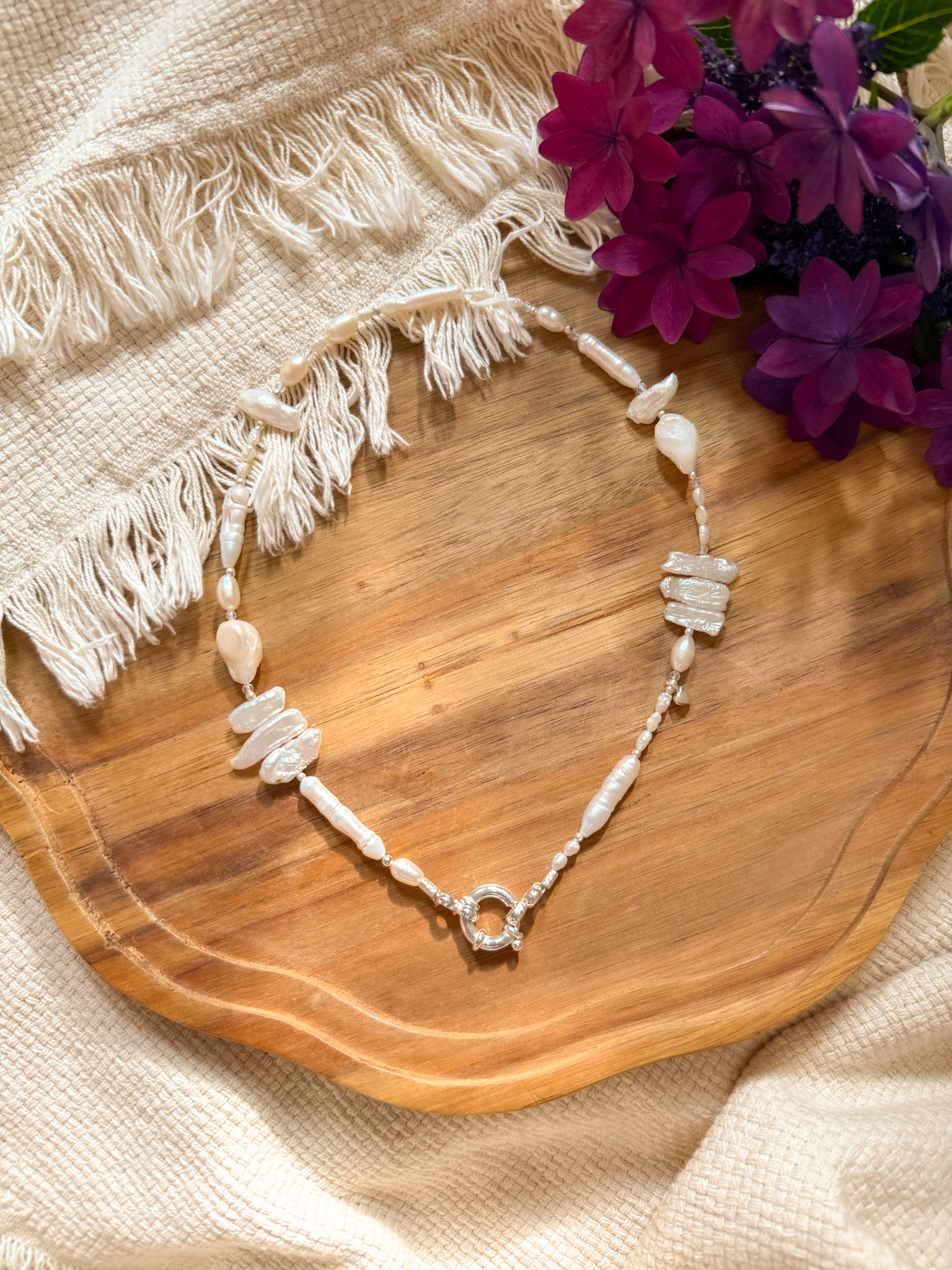 Necklace - Pearl and Karen silver