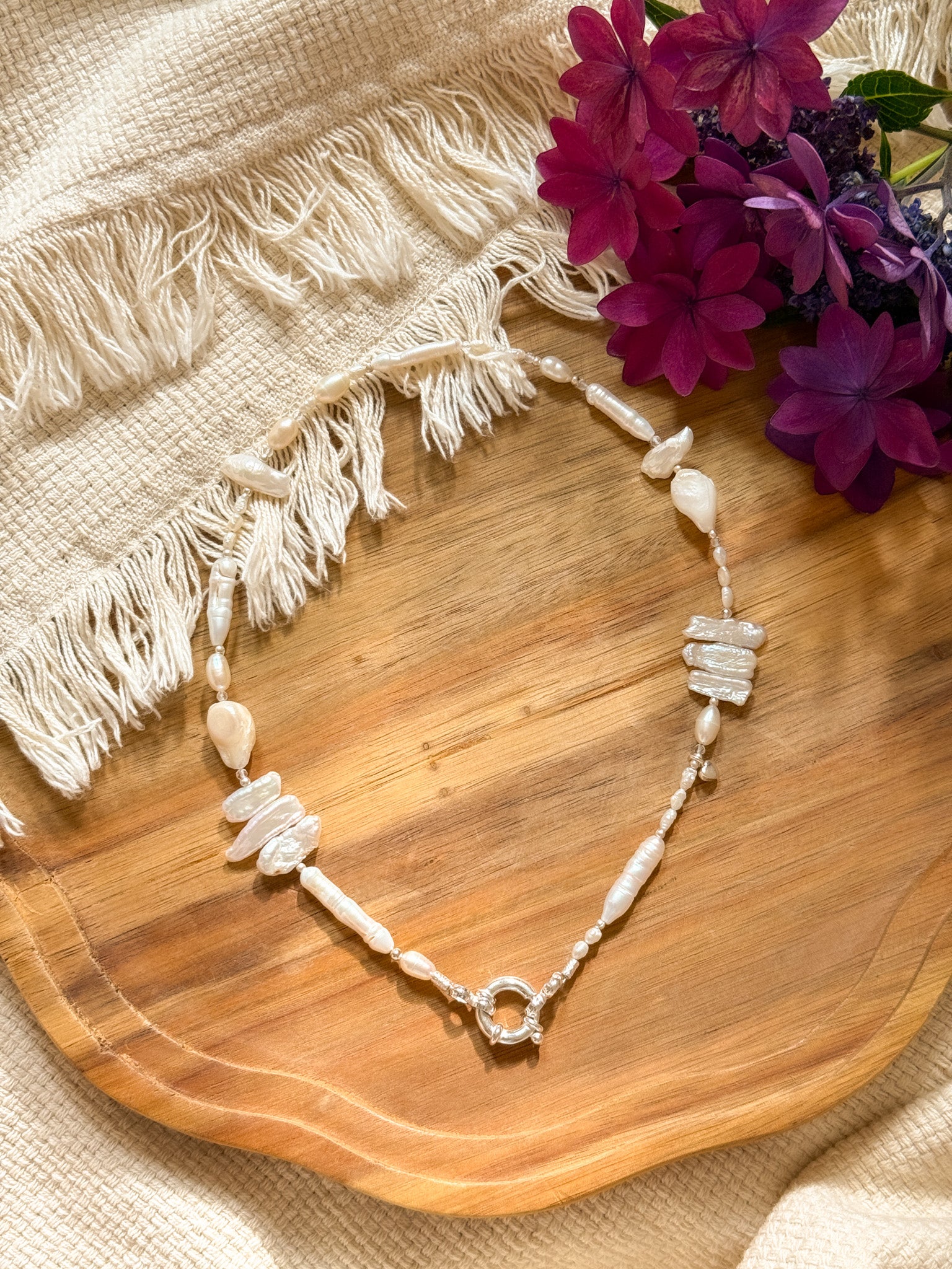 Necklace - Pearl and Karen silver