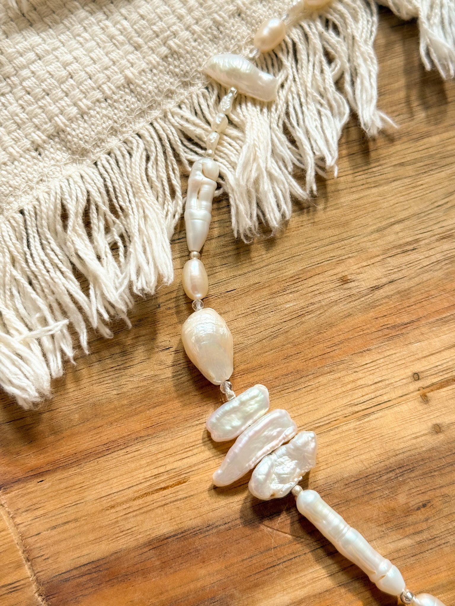 Necklace - Pearl and Karen silver