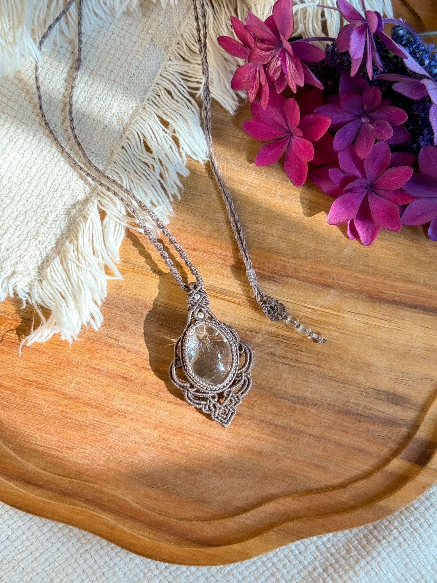 Macrame Necklace - Iris Quartz 【Imported】