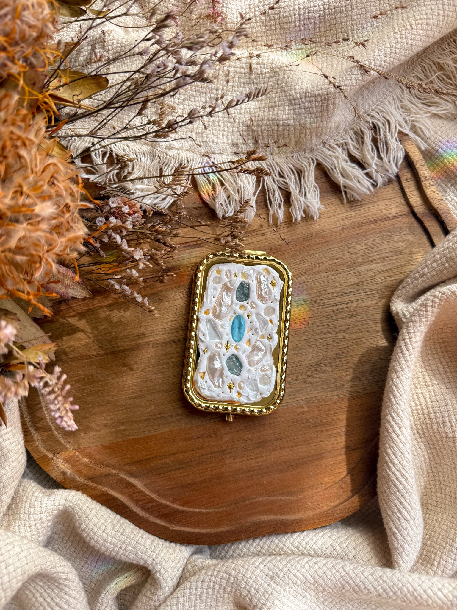 Upcycle glass mirror - Gold G - Moonstone