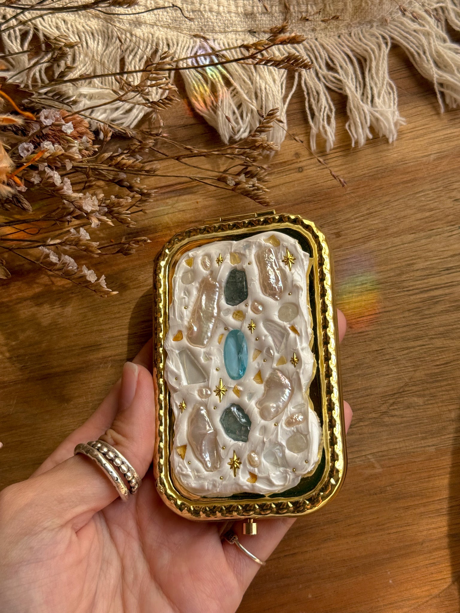 Upcycle glass mirror - Gold G - Moonstone