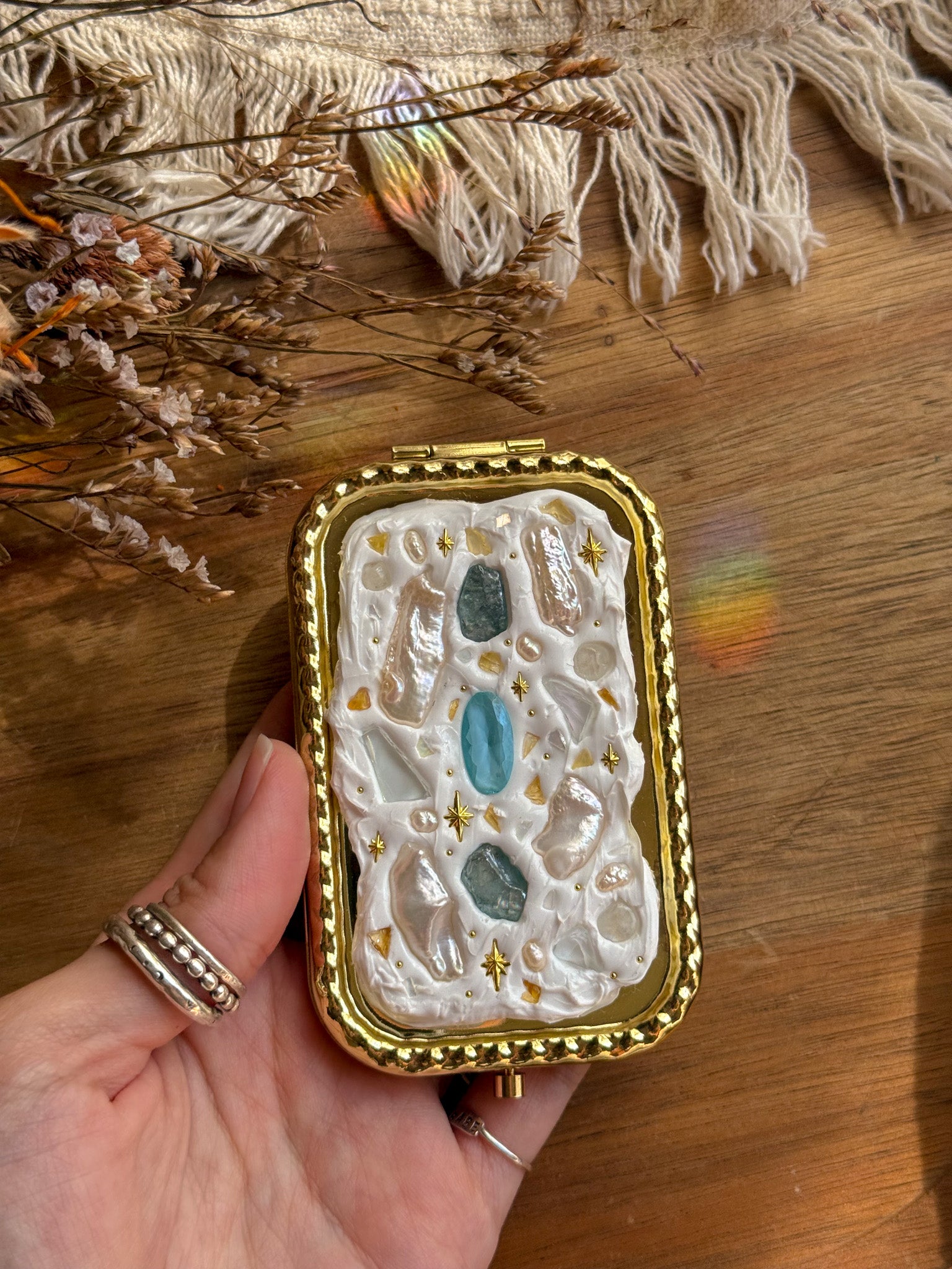 Upcycle glass mirror - Gold G - Moonstone