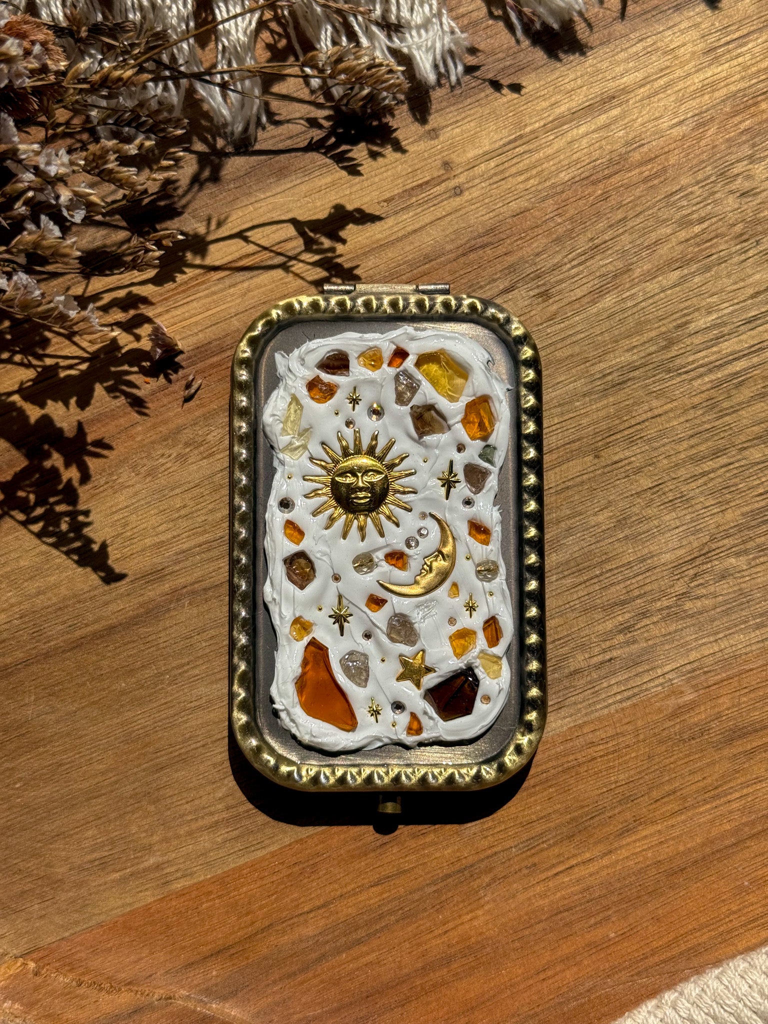 Upcycle glass mirror - Antique Gold C