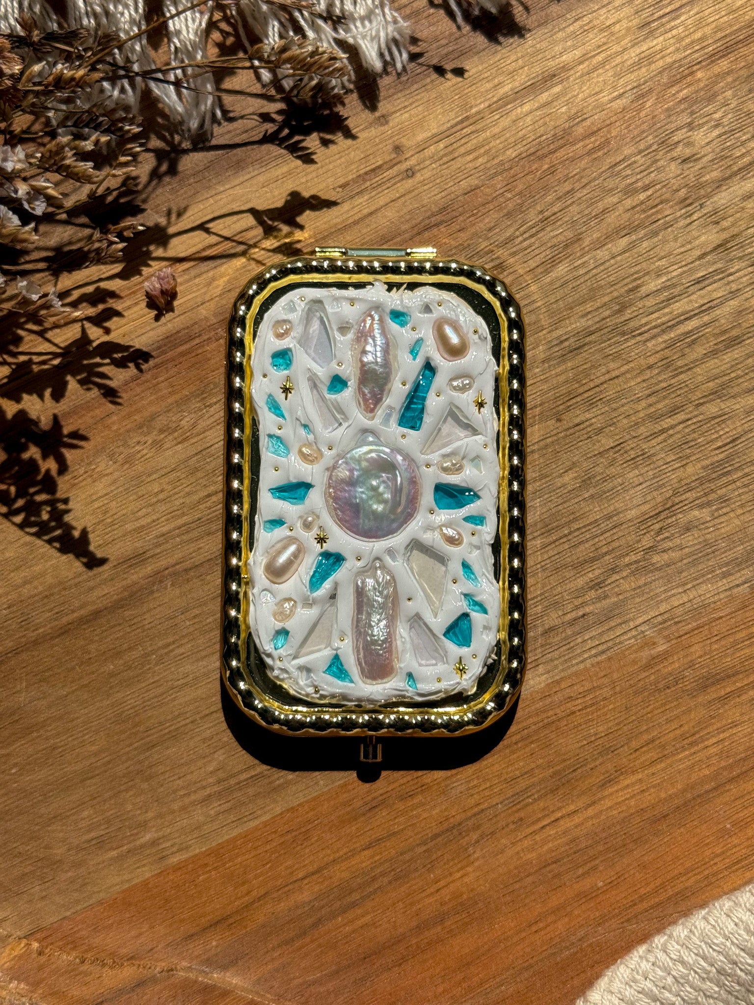 Upcycle glass mirror - Gold H - Pearl