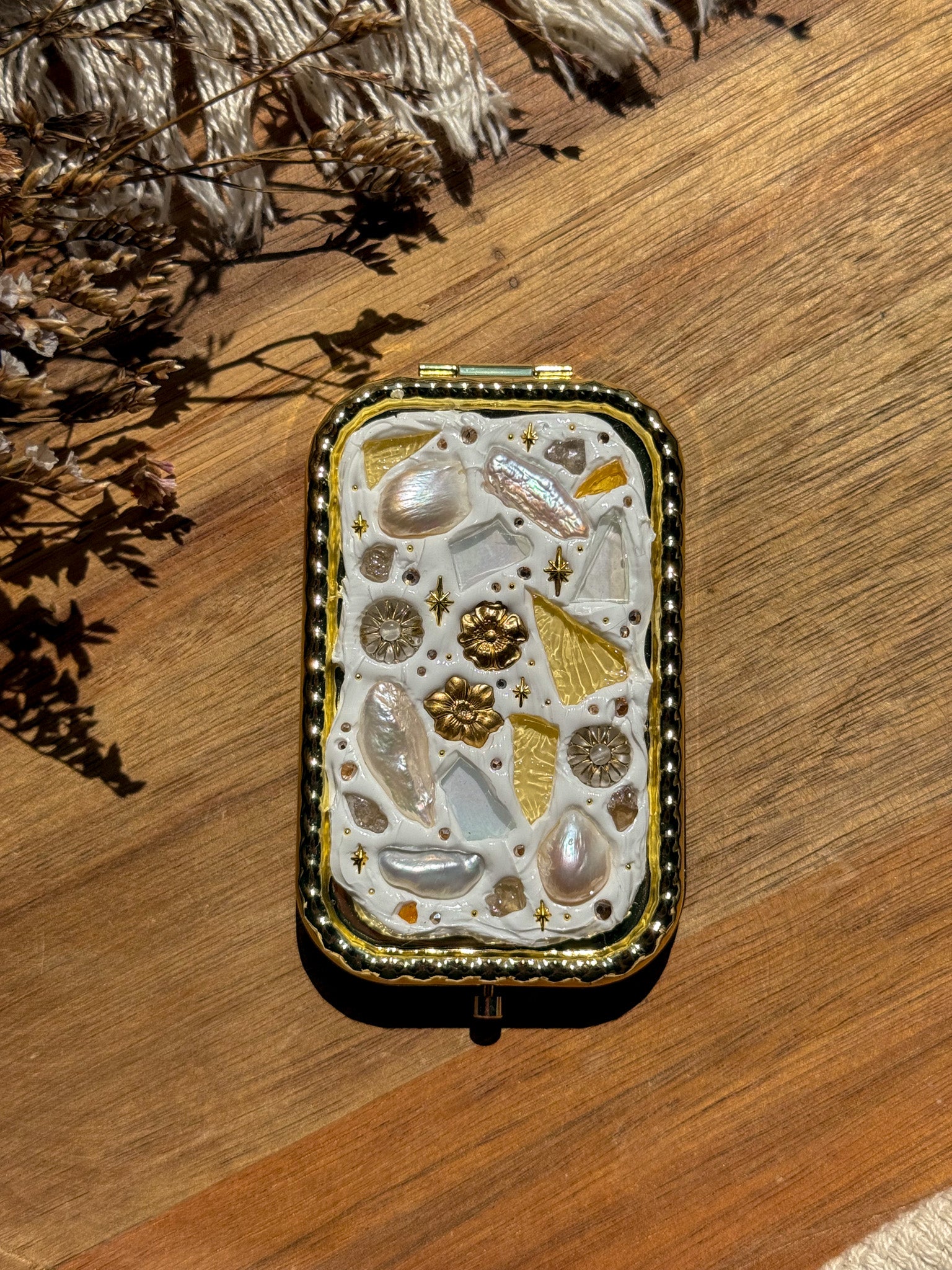 Upcycle glass mirror - Gold I - Pearl