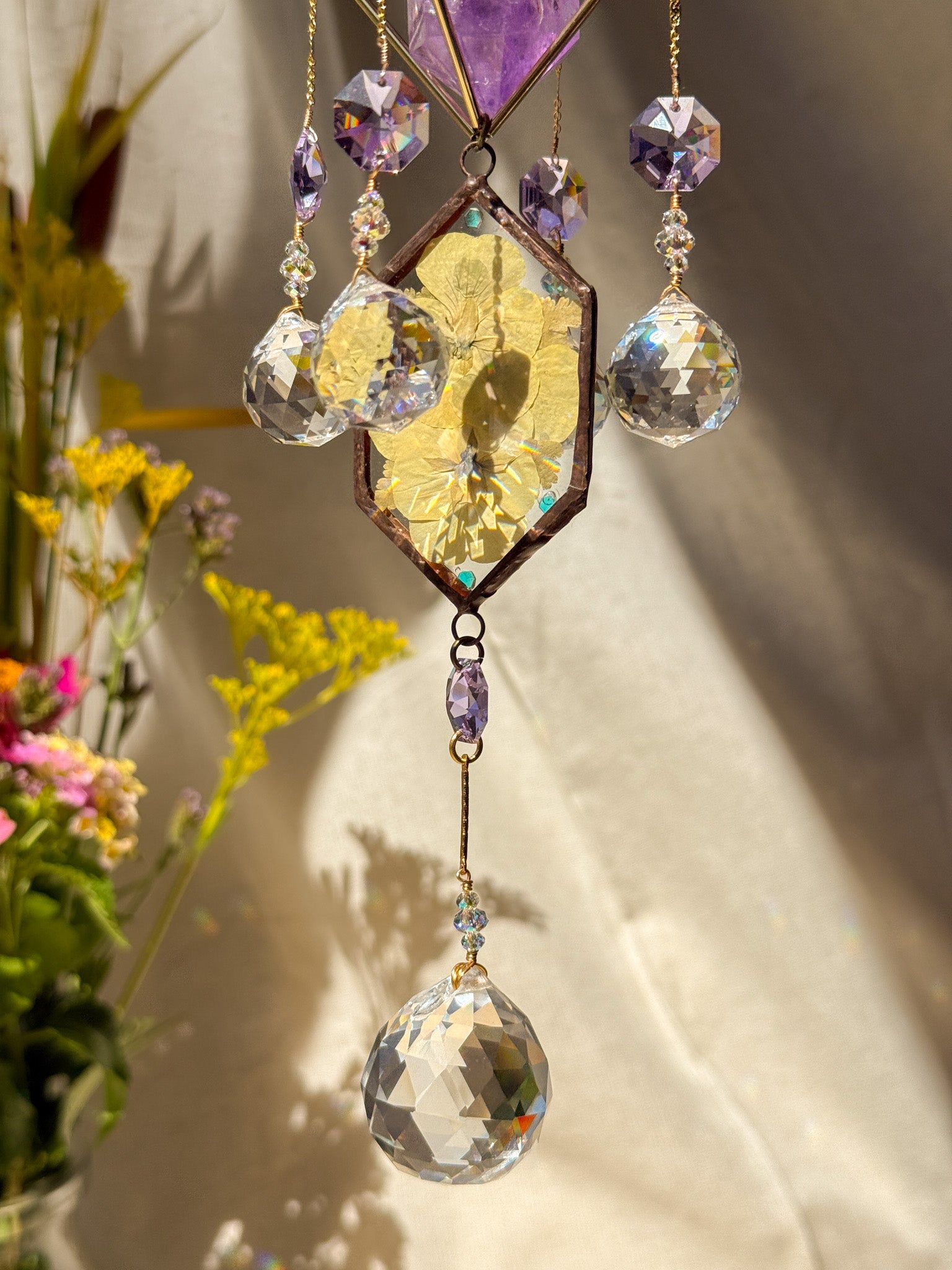 Picnic - Amethyst with Viola