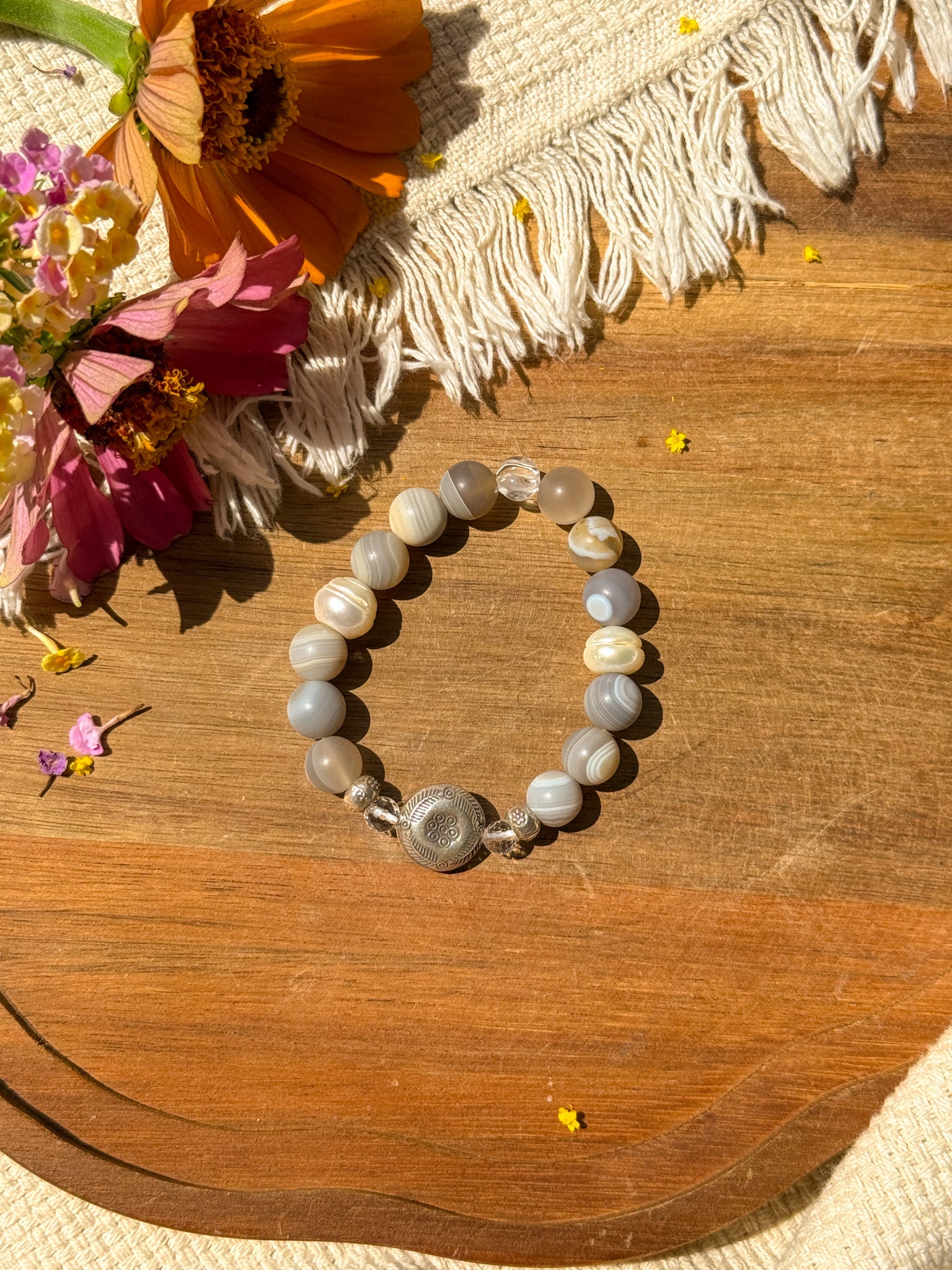 Agate, Pearl, Clear quartz and Karen Silver Bracelet