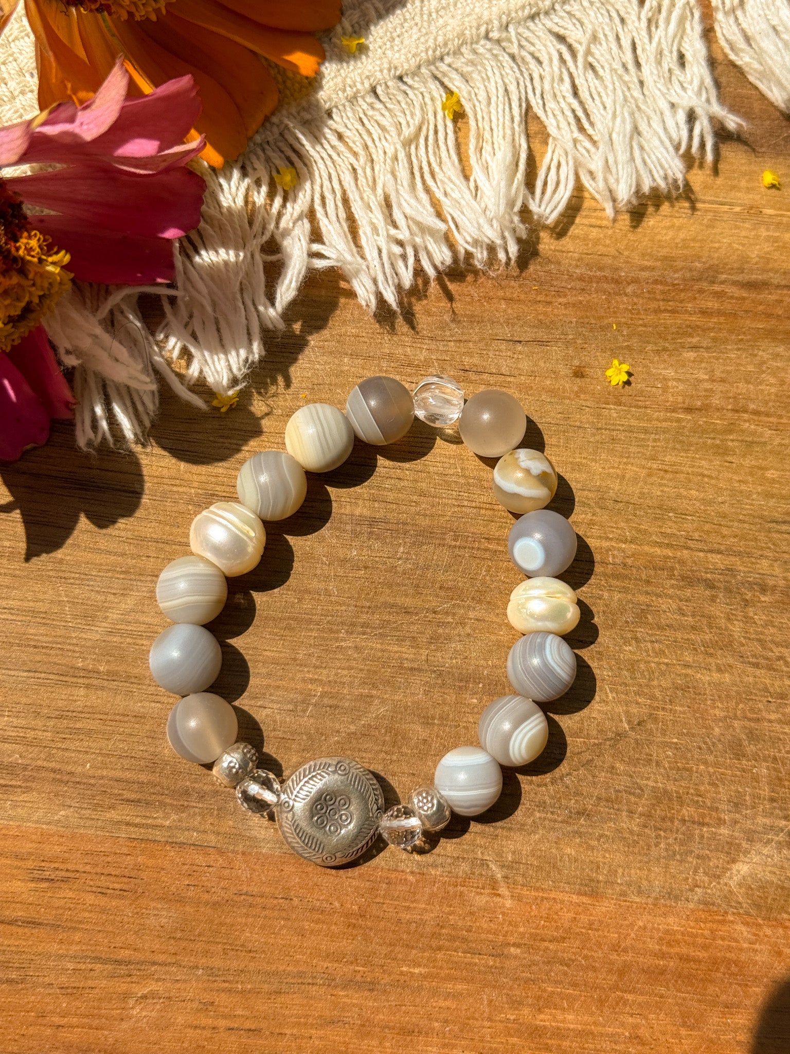 Agate, Pearl, Clear quartz and Karen Silver Bracelet