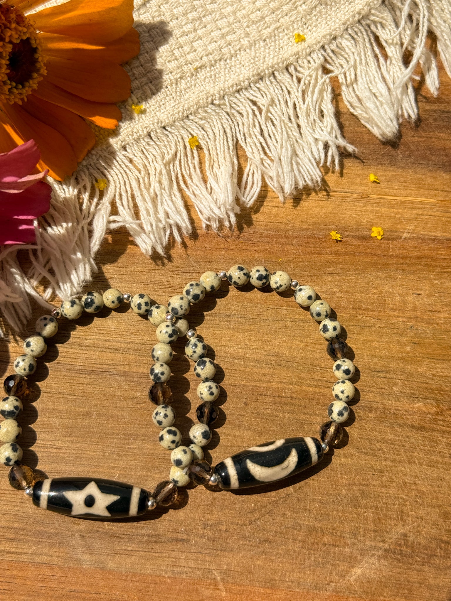 dZi beads (Agate), Dalmatian Jasper, Smoky Quartz and Karen silver Bracelet