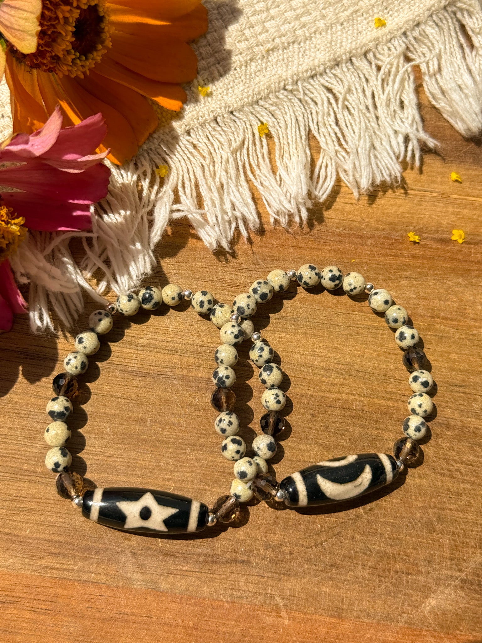 dZi beads (Agate), Dalmatian Jasper, Smoky Quartz and Karen silver Bracelet