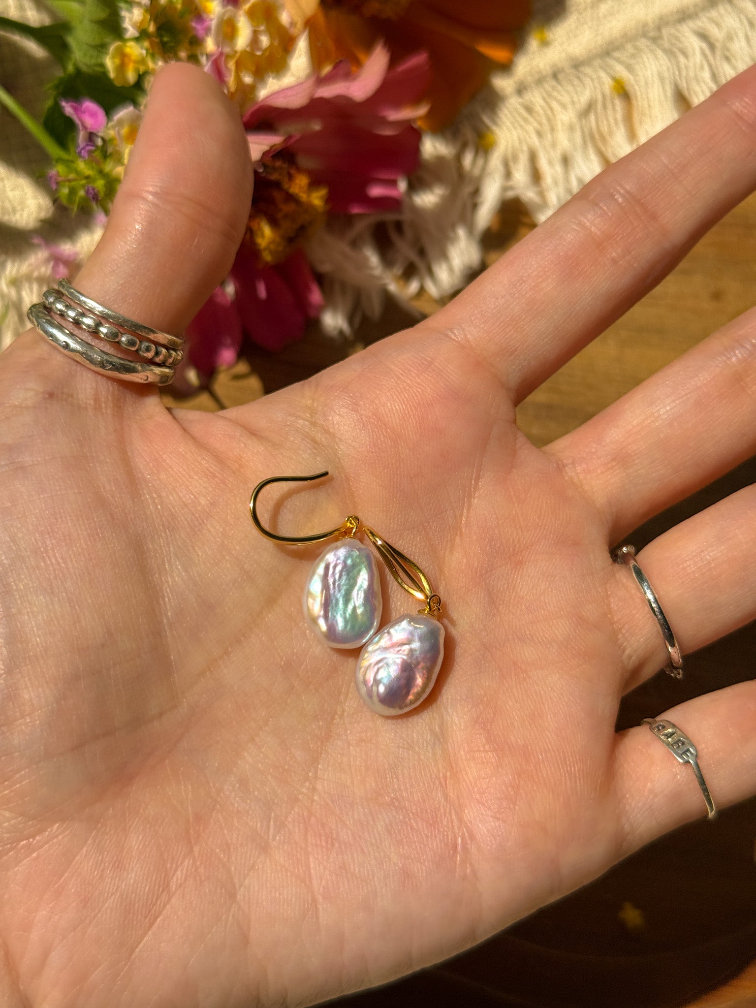 Pearl Earrings - gold ①
