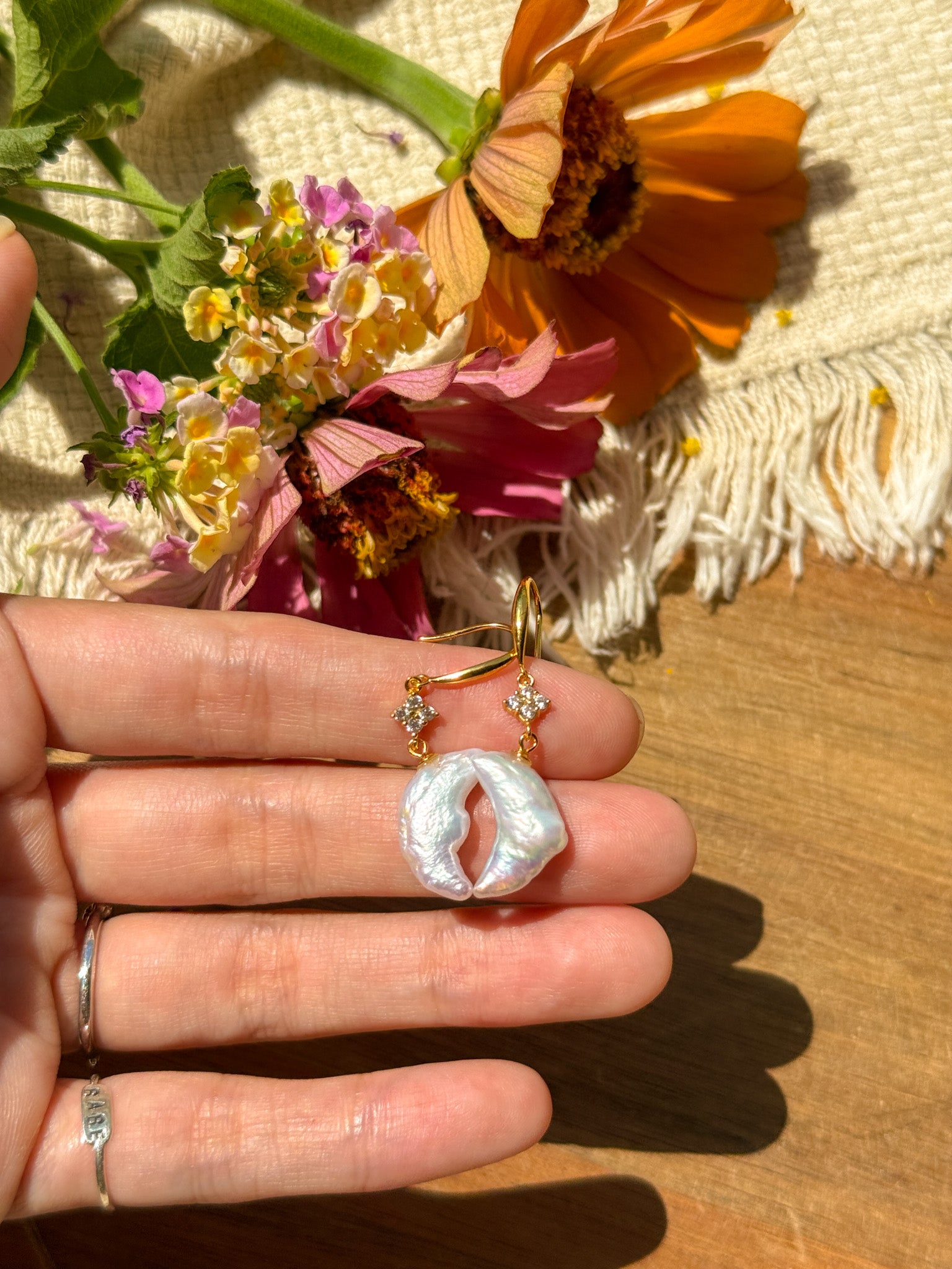 Moon Pearl Earrings - gold