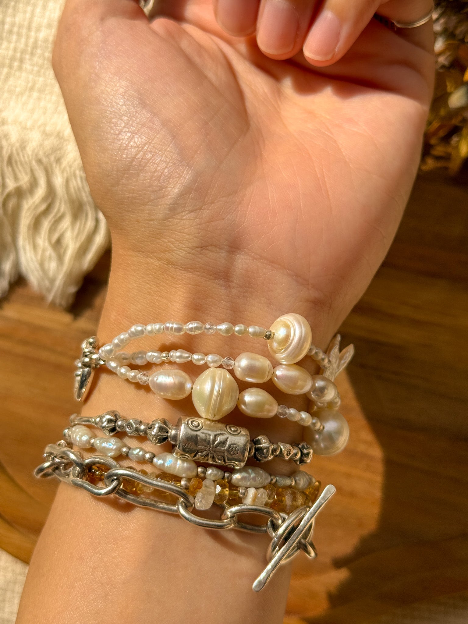 Bracelet - Pearl, Clear quartz and Karen silver - White