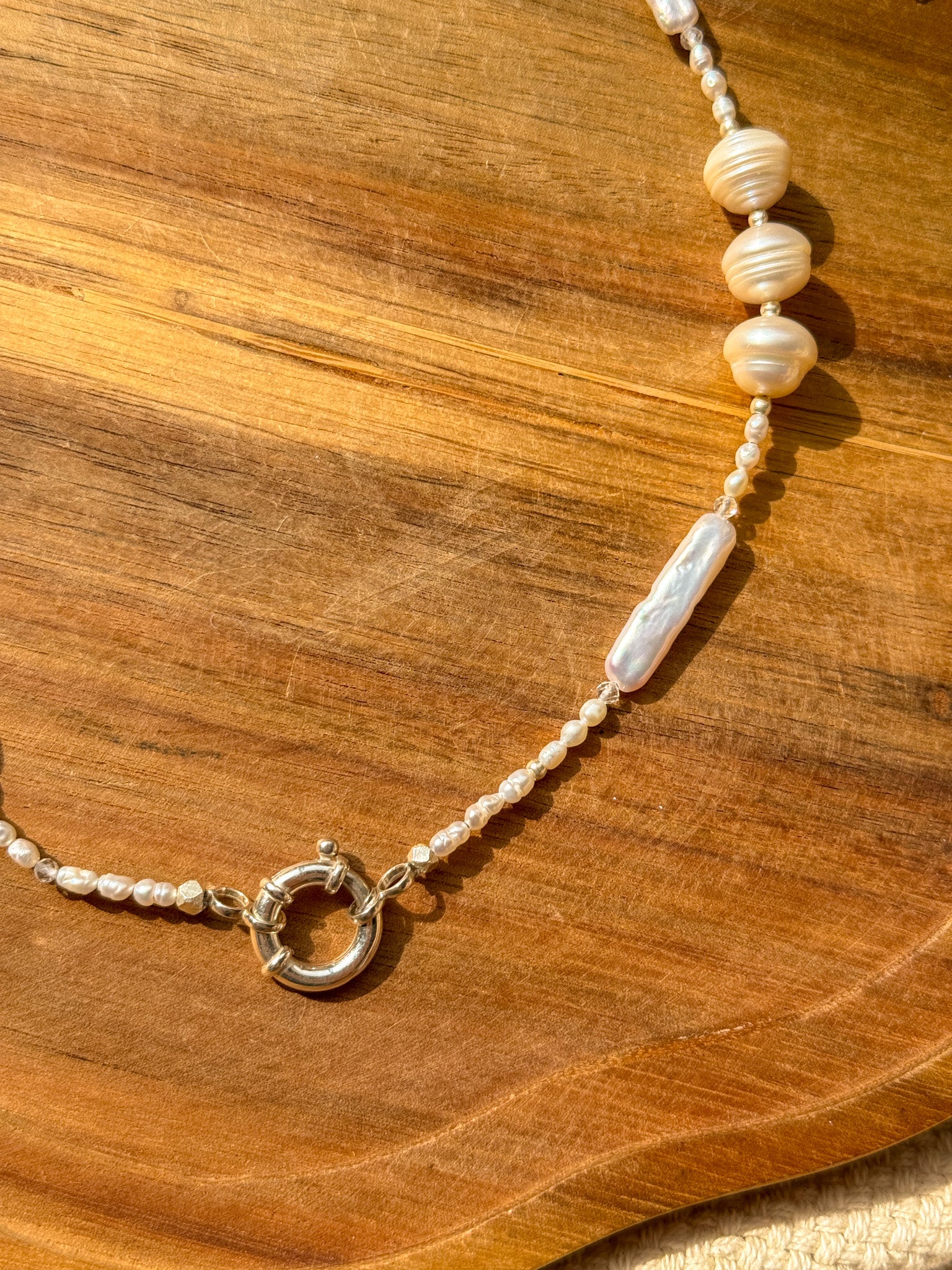 Necklace - Pearl, Clear quartz and Karen silver