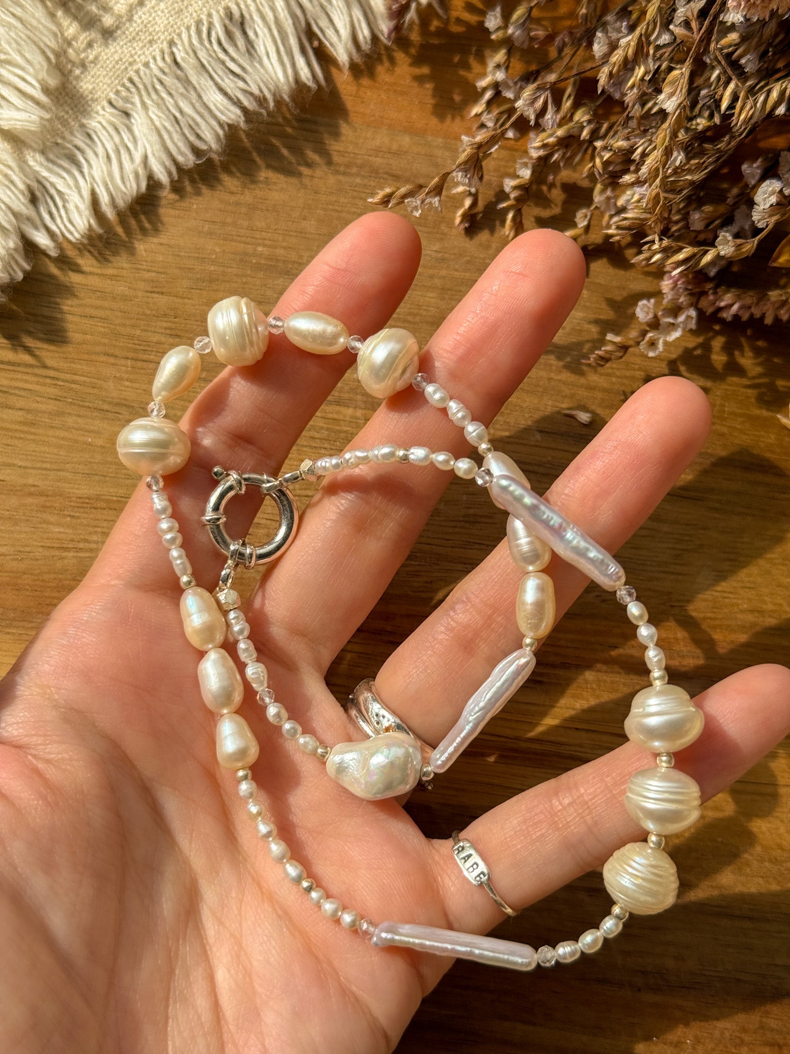 Necklace - Pearl, Clear quartz and Karen silver