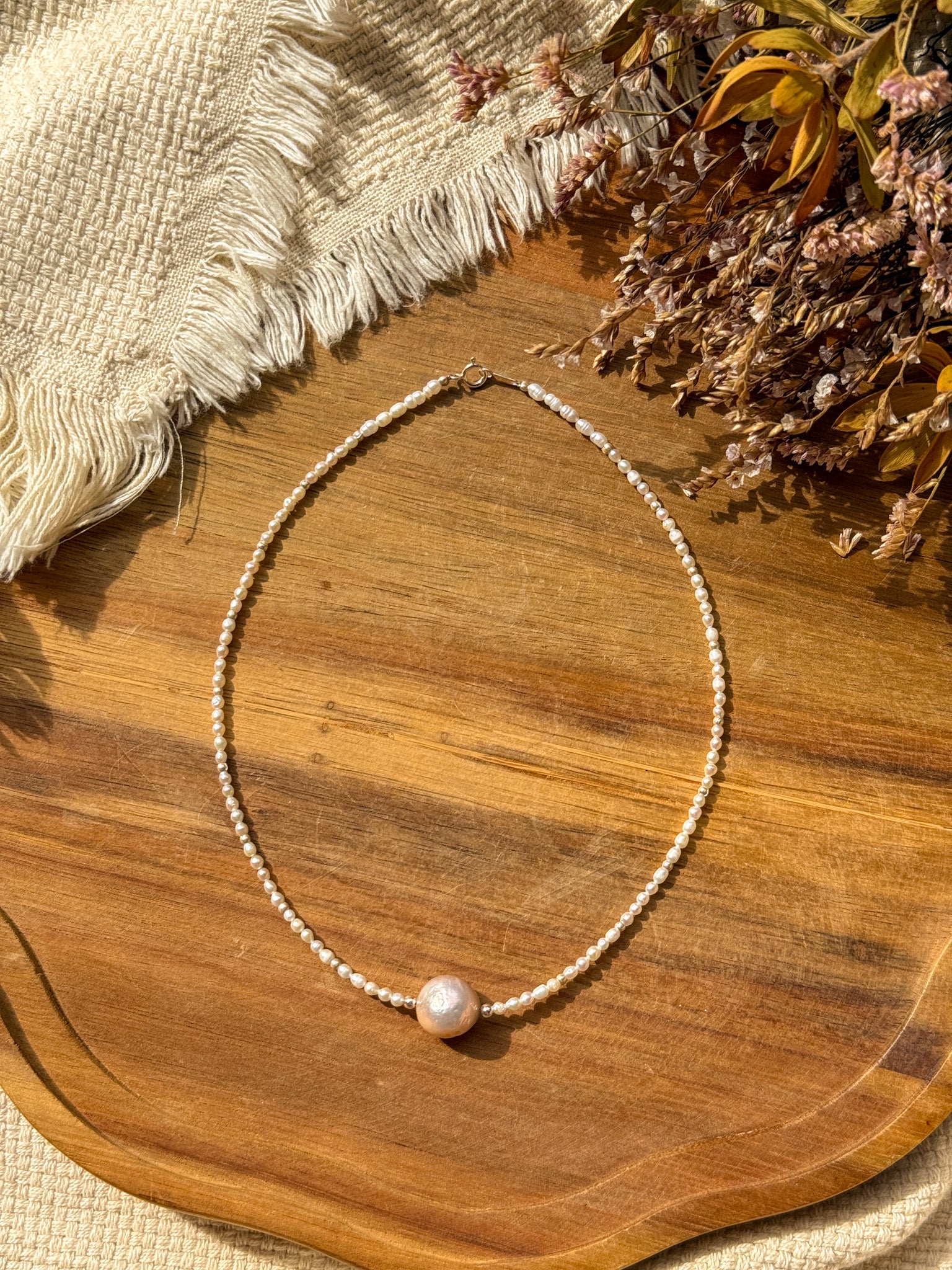 Necklace - Pearl and Karen silver