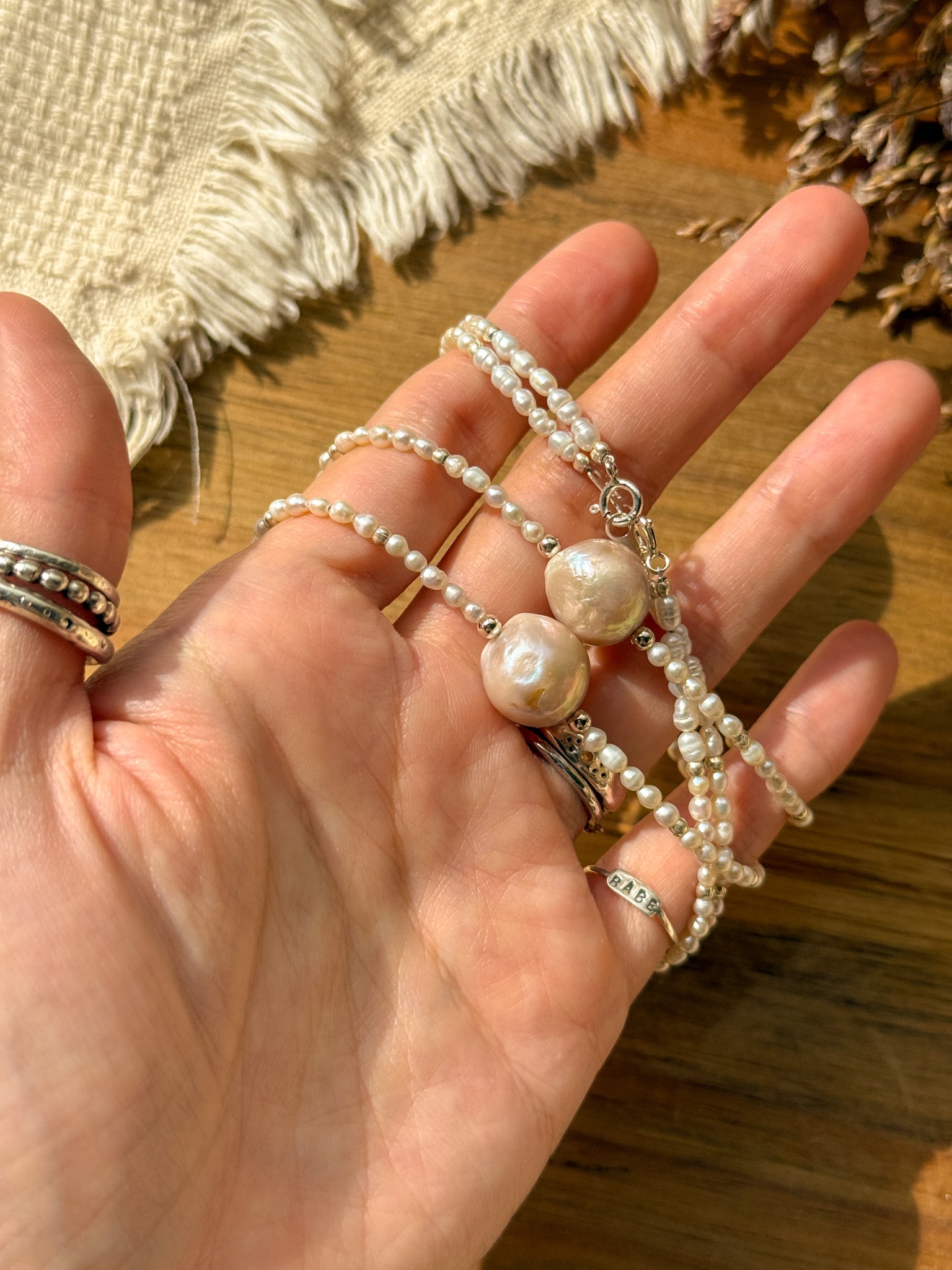 Necklace - Pearl and Karen silver