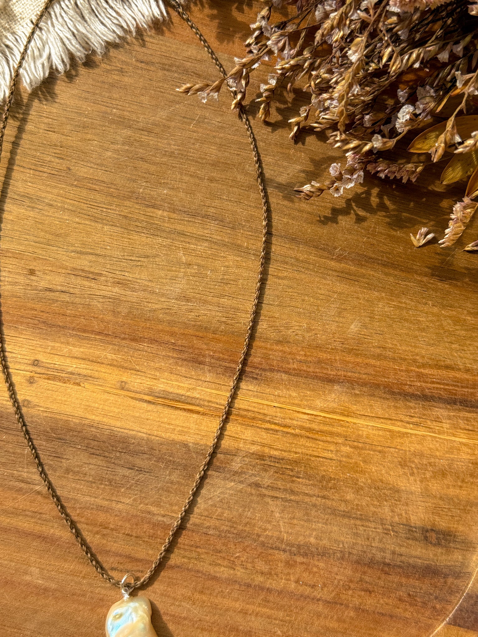 Macrame Necklace - Pearl  (longer)