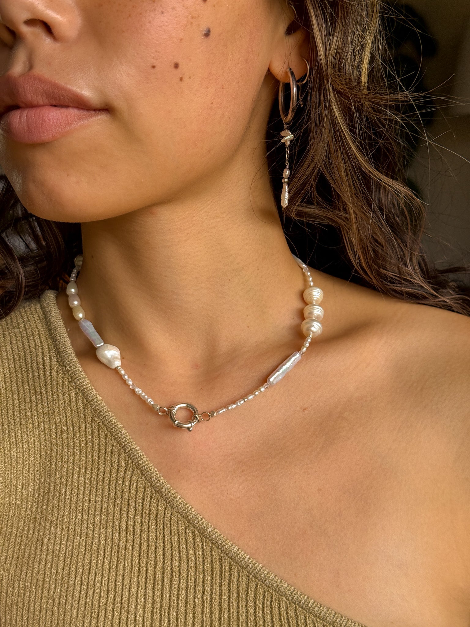Necklace - Pearl, Clear quartz and Karen silver