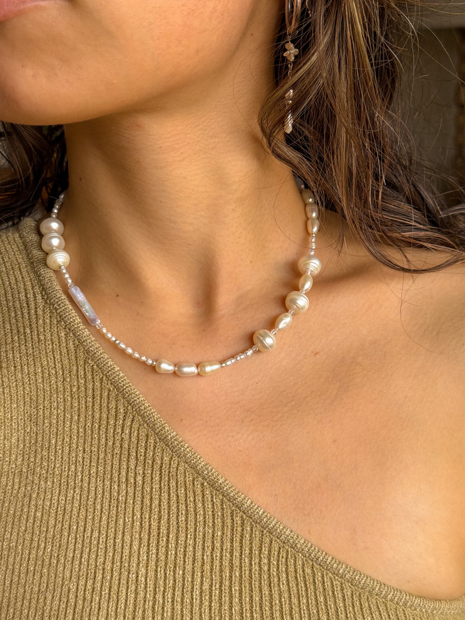 Necklace - Pearl, Clear quartz and Karen silver