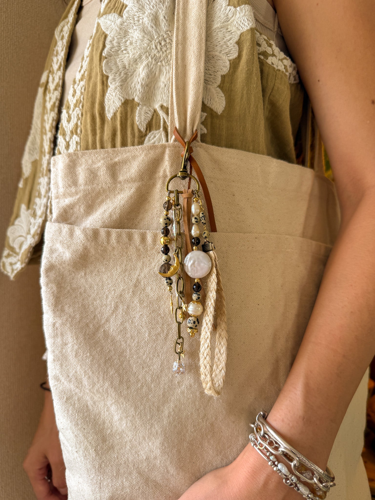 Key Chain - Pearl, Smoky quartz and Dalmatian Jasper