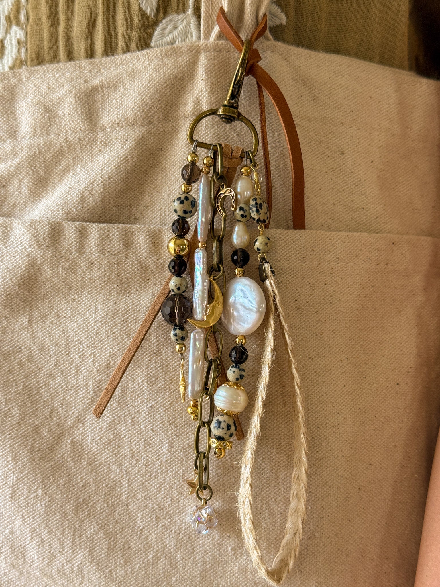 Key Chain - Pearl, Smoky quartz and Dalmatian Jasper