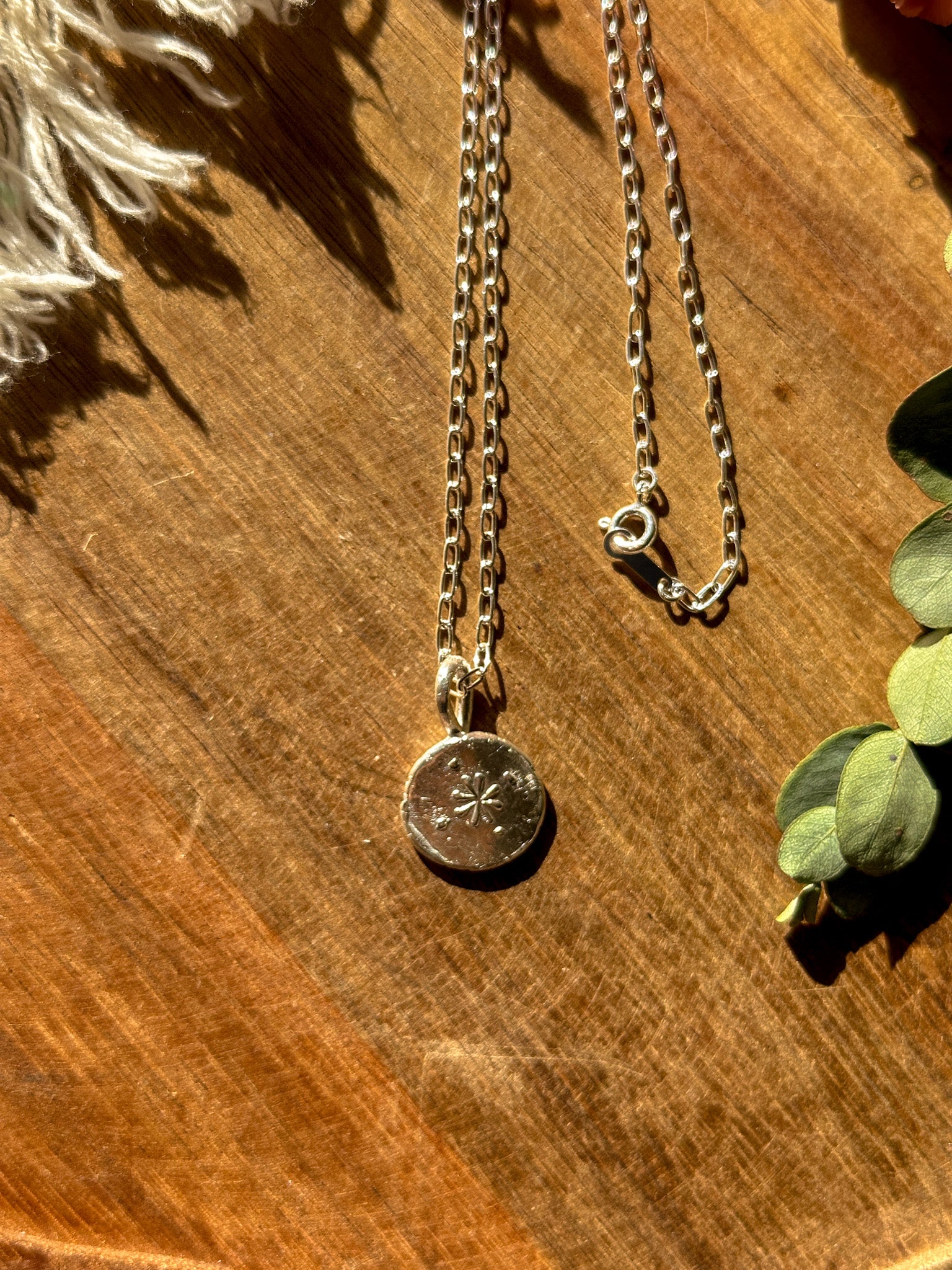 Flower Coin Pendant top Necklace