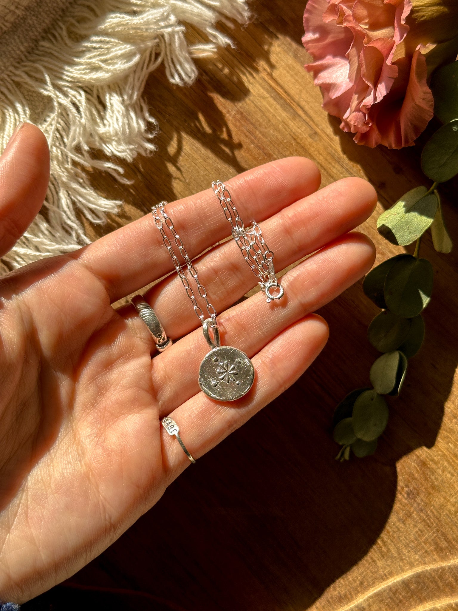 Flower Coin Pendant top Necklace