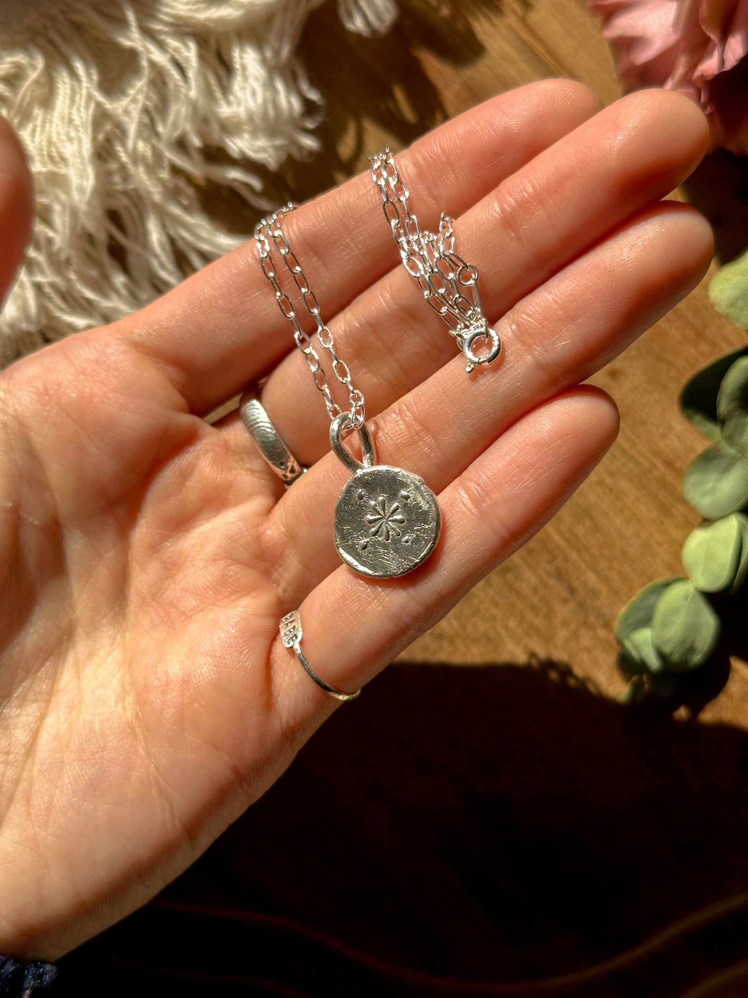 Flower Coin Pendant top Necklace