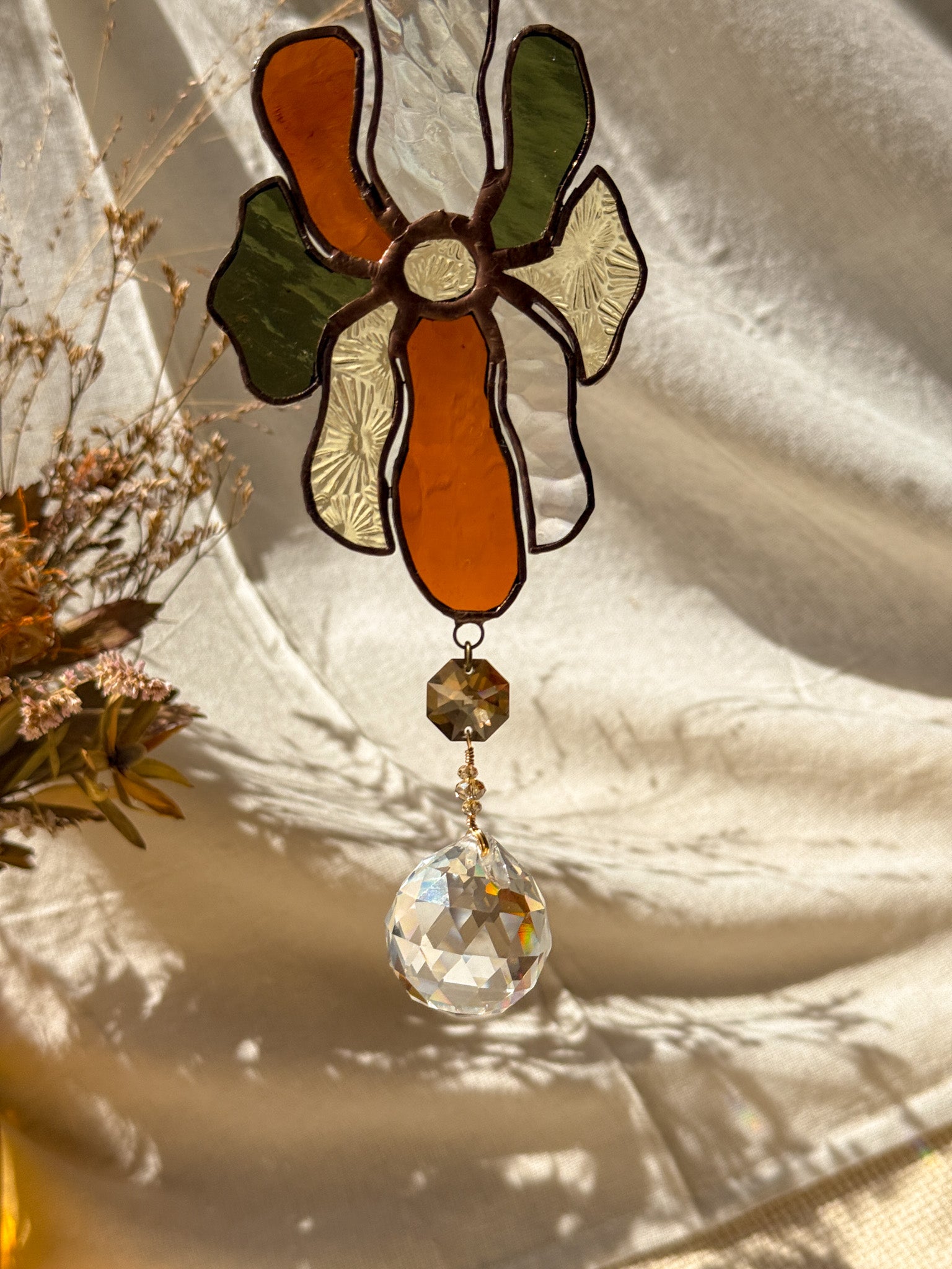 Wavy Flower - Textured glass and Orange Swarovski