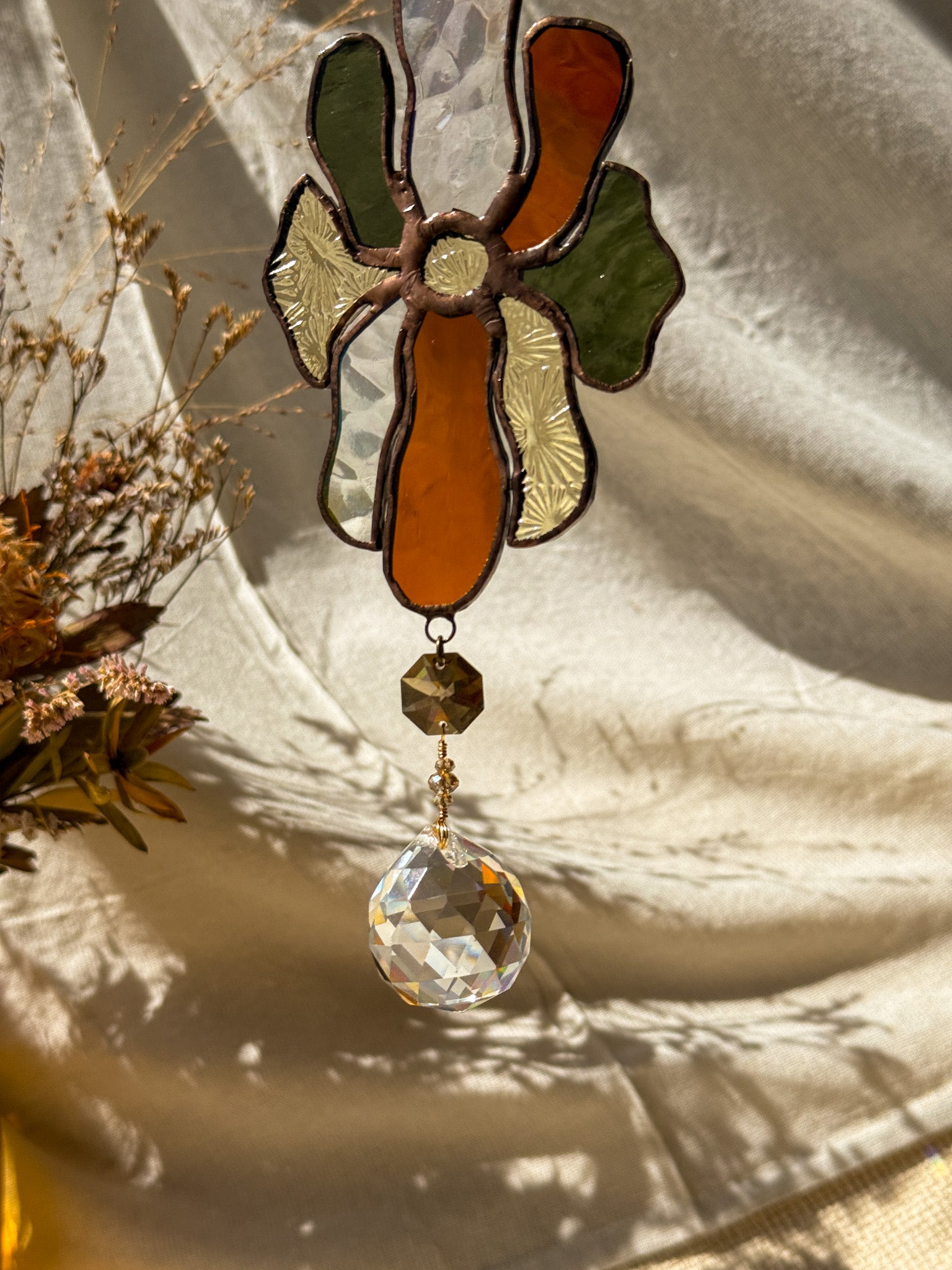 Wavy Flower - Textured glass and Orange Swarovski