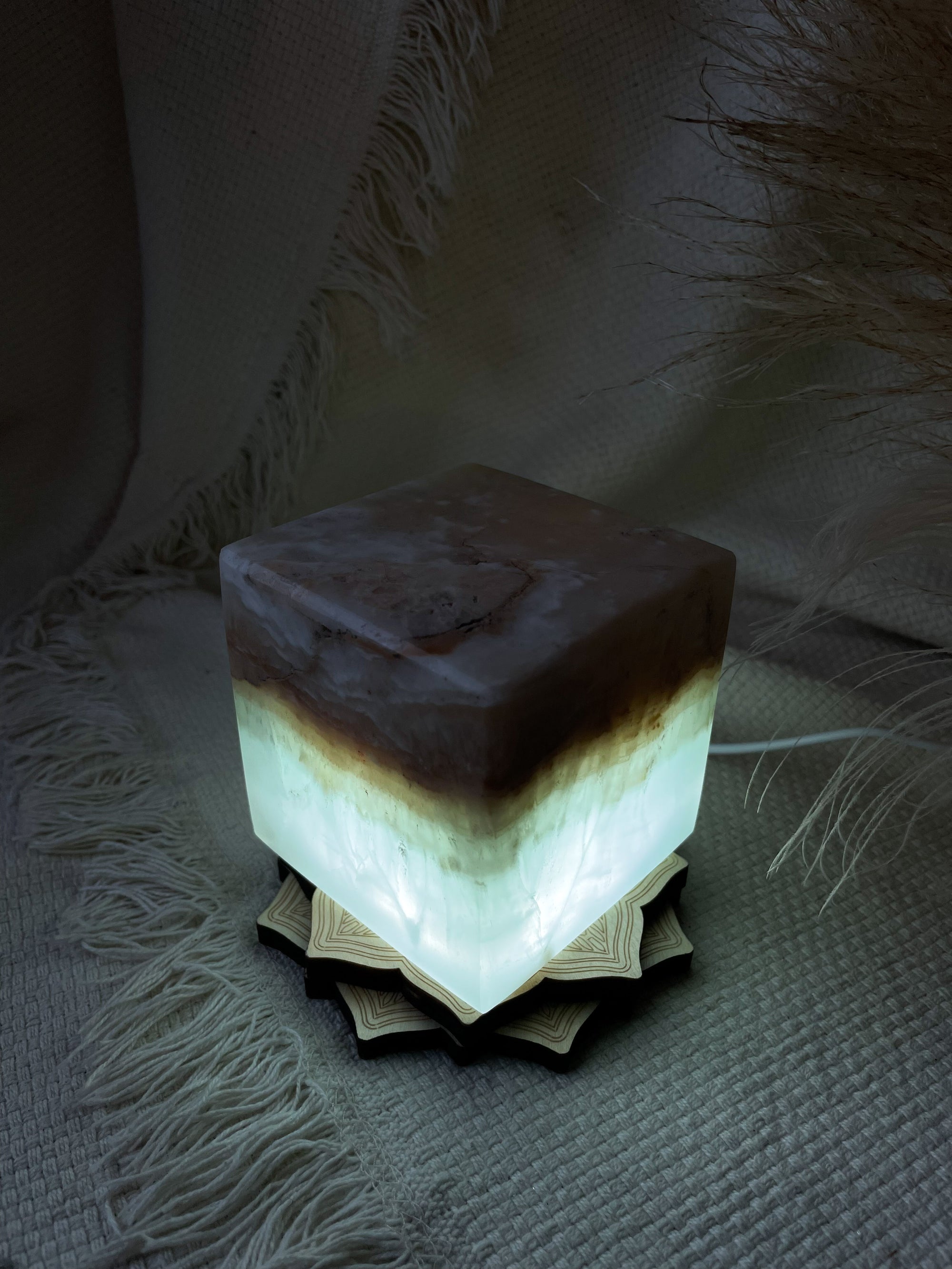 Pistàcchio Calcite Candle holder / Lamp - Cube